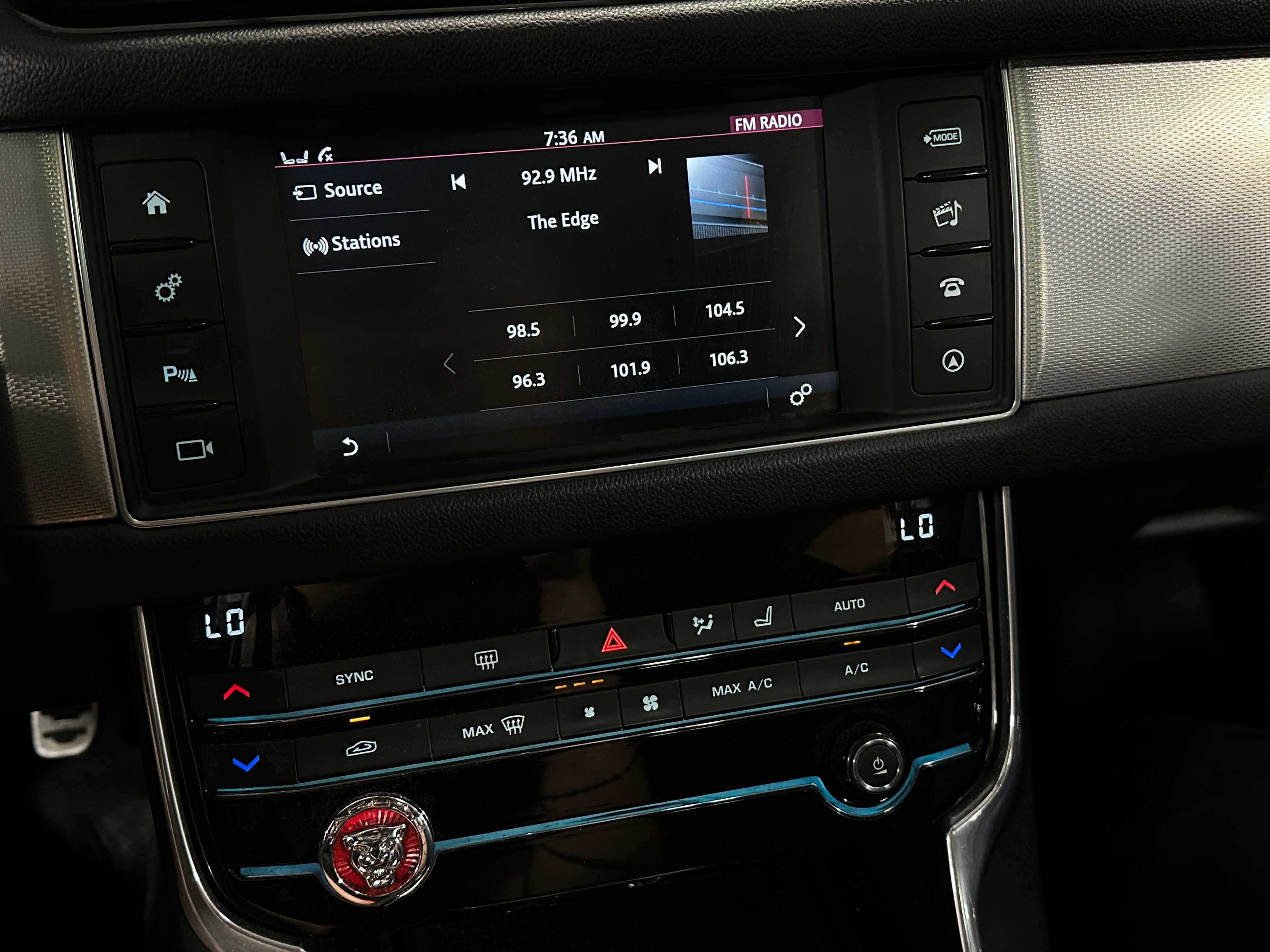2016 Jaguar XF Prestige 3