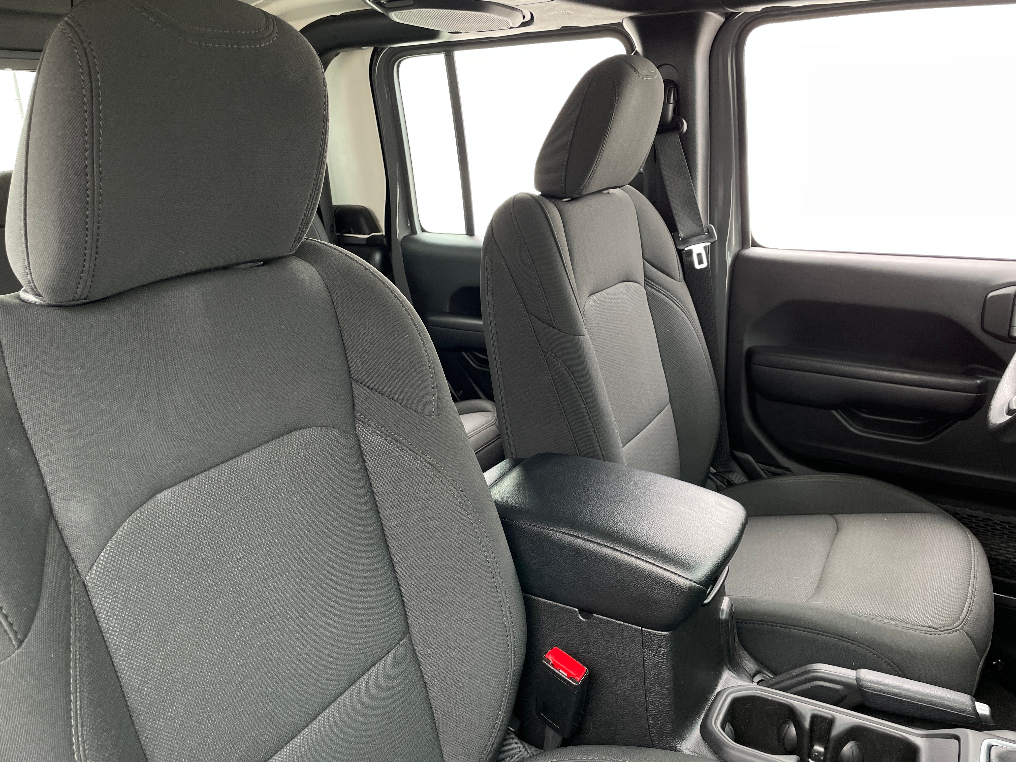 2023 Jeep Gladiator Sport 2