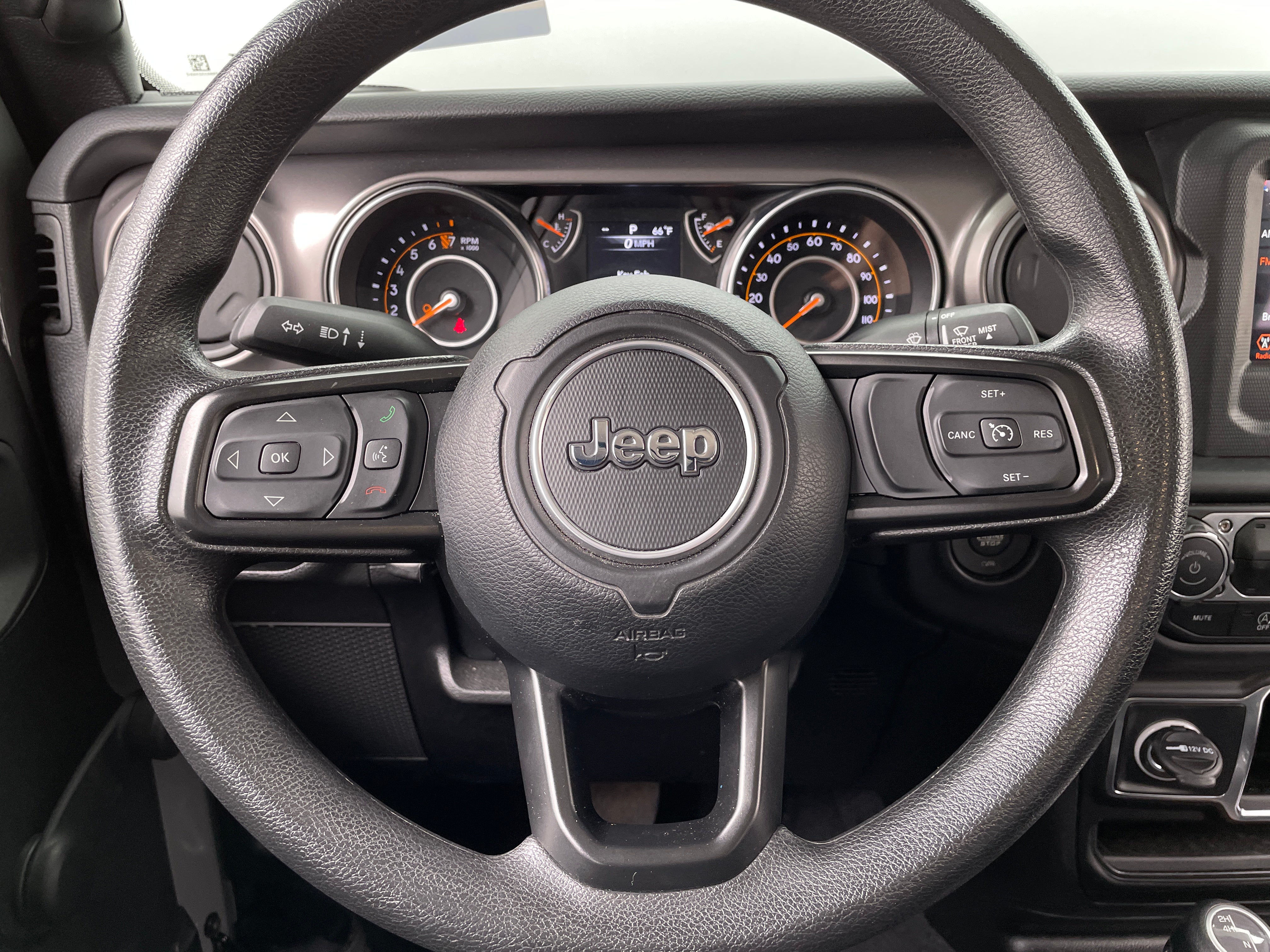 2023 Jeep Gladiator Sport 5