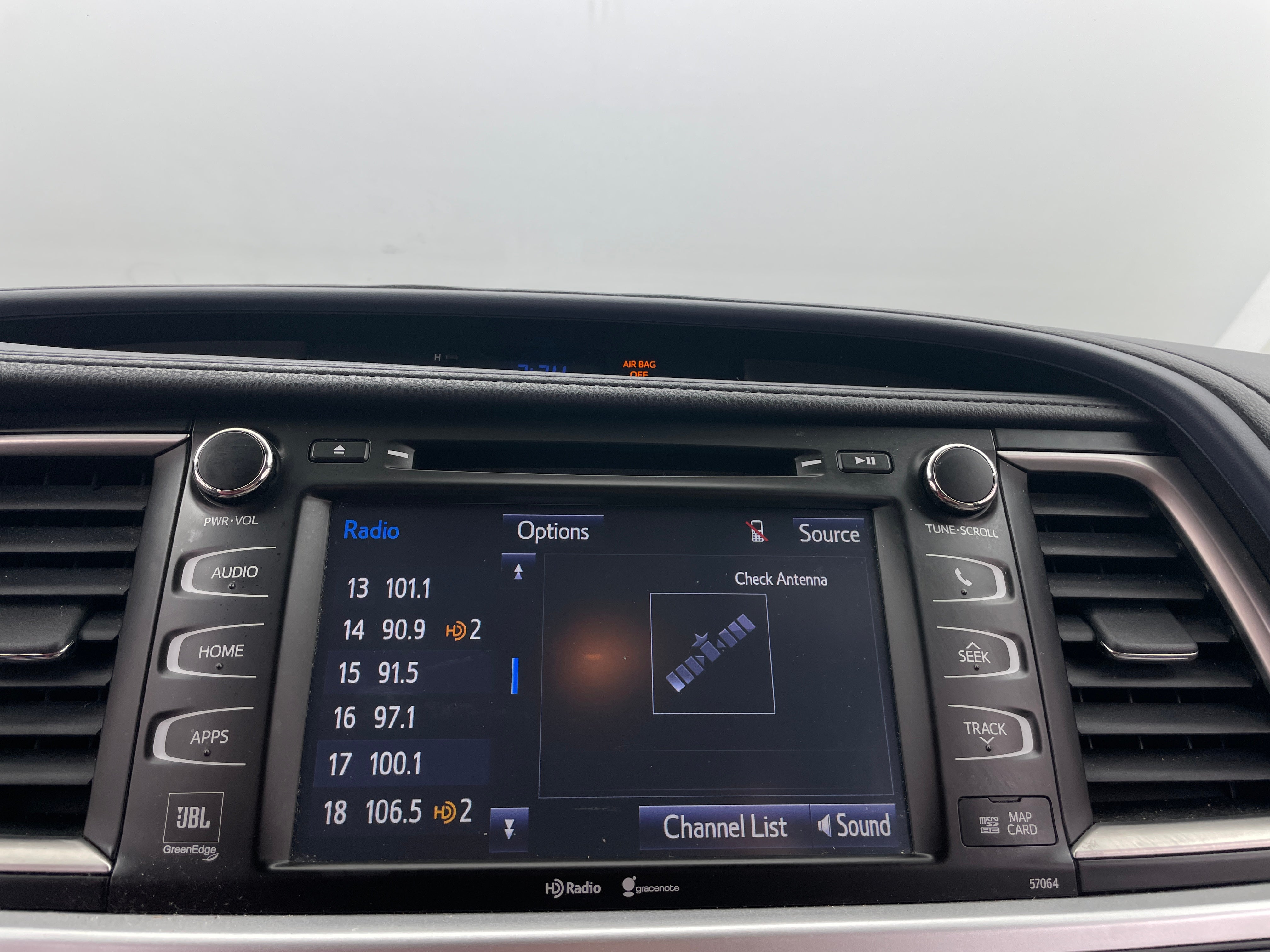 2015 Toyota Highlander Limited Platinum 3