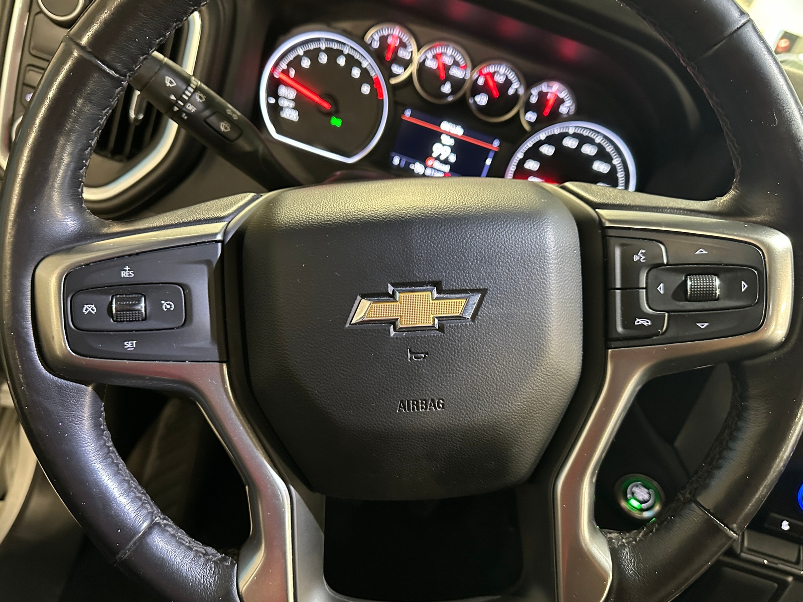 Thumbnail: 2022 Chevrolet Silverado 1500 - 5