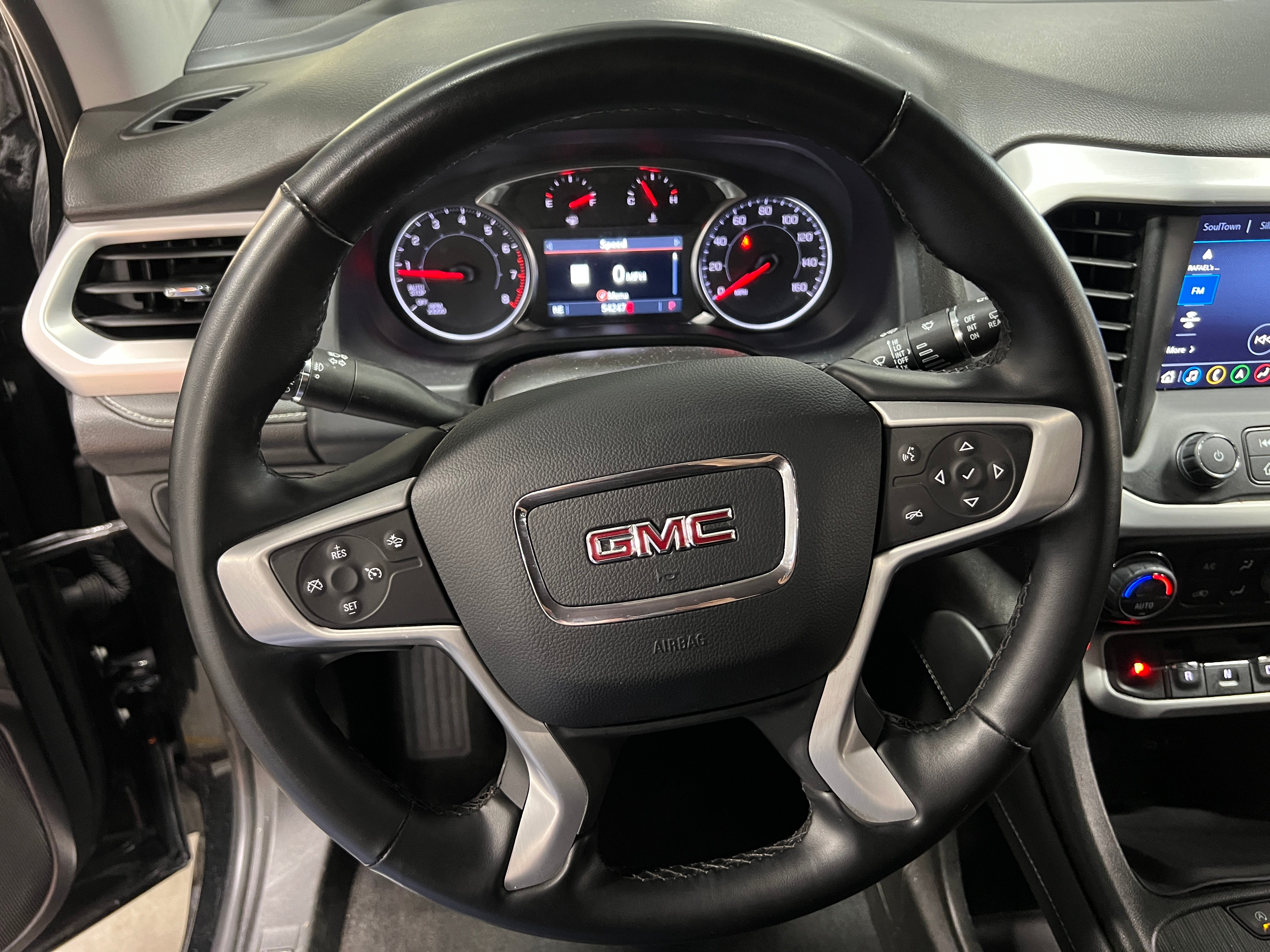 2023 GMC Acadia SLT 4