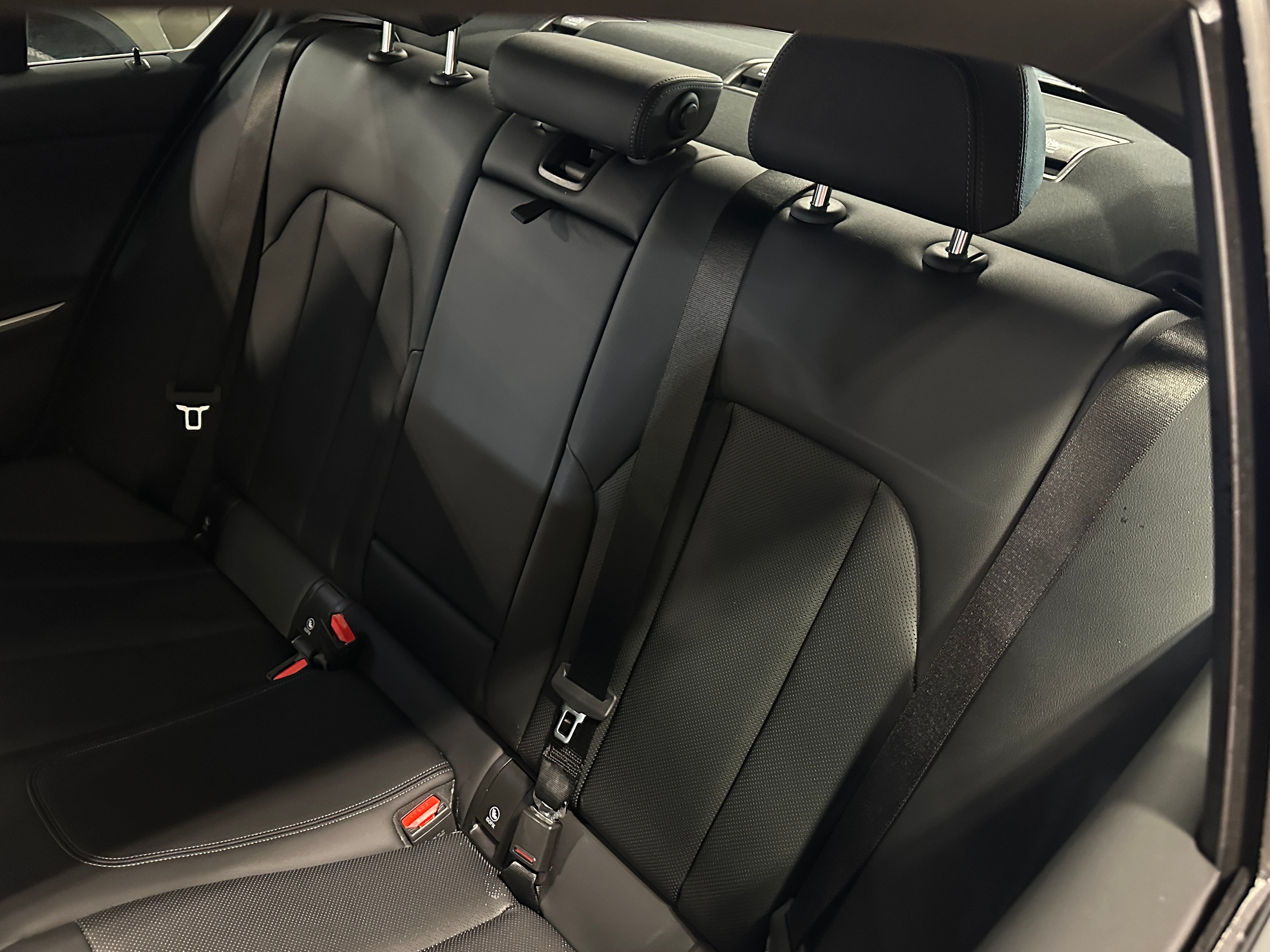 2025 BMW 3 Series 330i xDrive 5