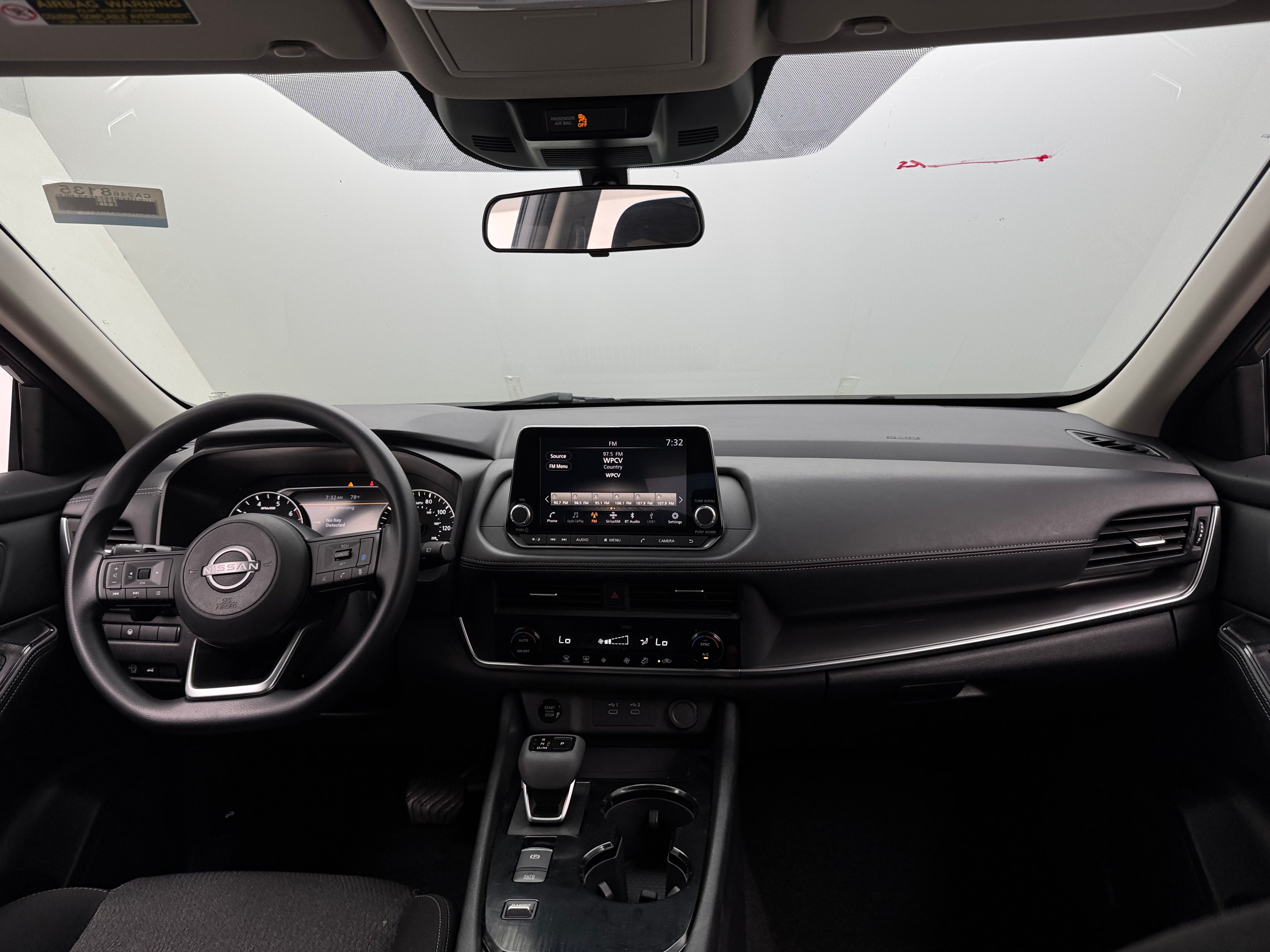 2024 Nissan Rogue SV 3