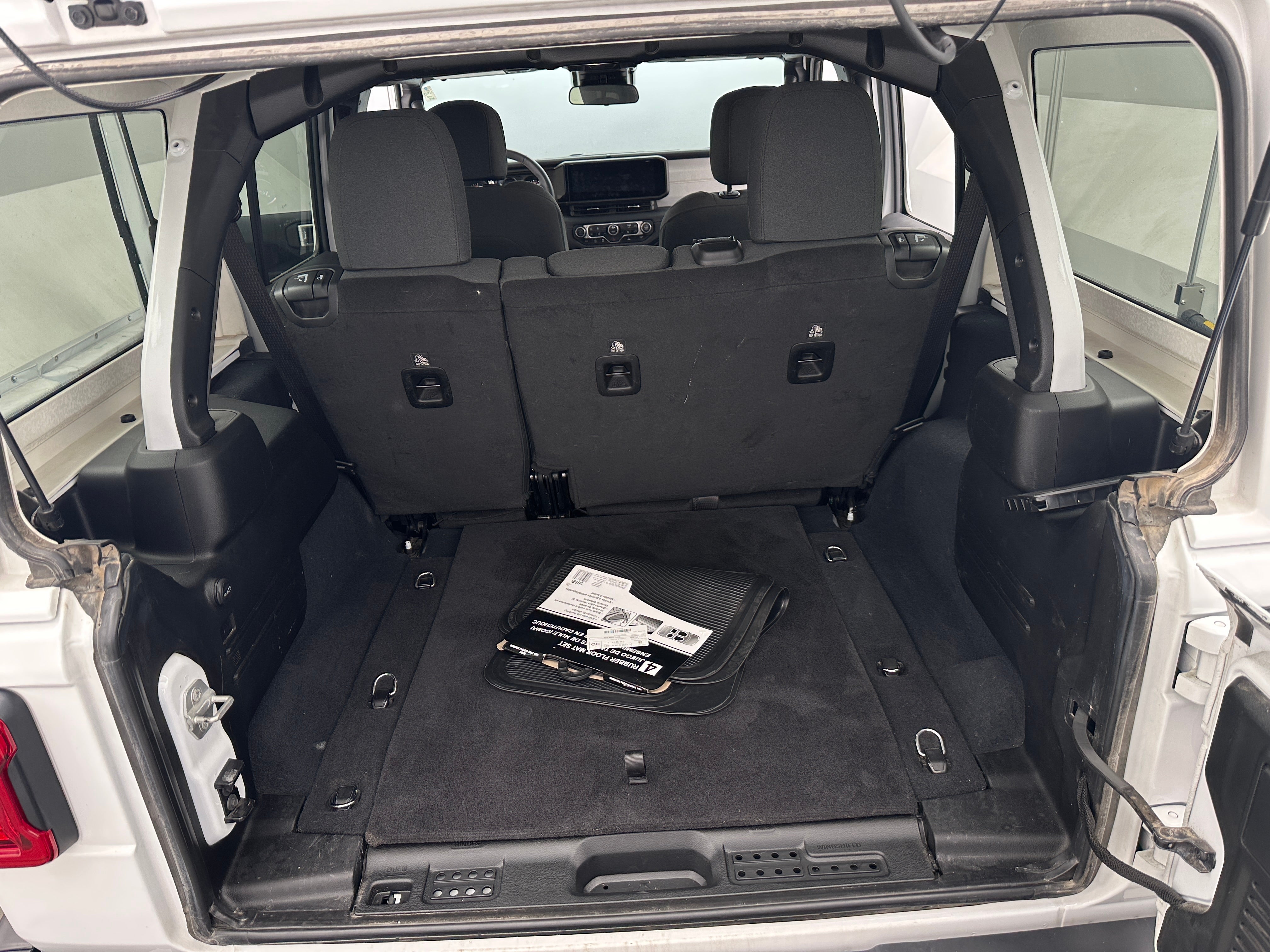 2024 Jeep Wrangler Sahara 7