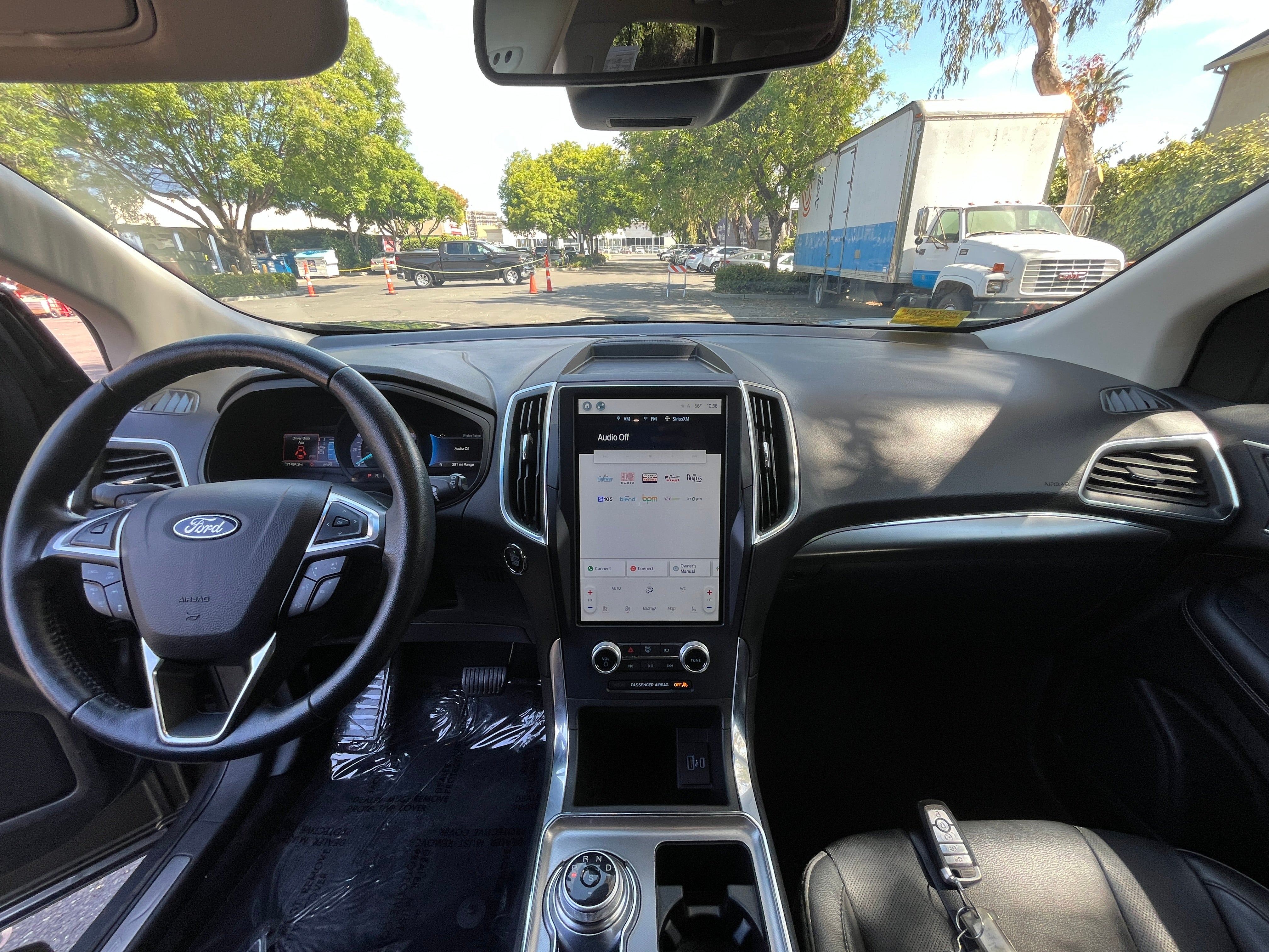 2022 Ford Edge Titanium 3