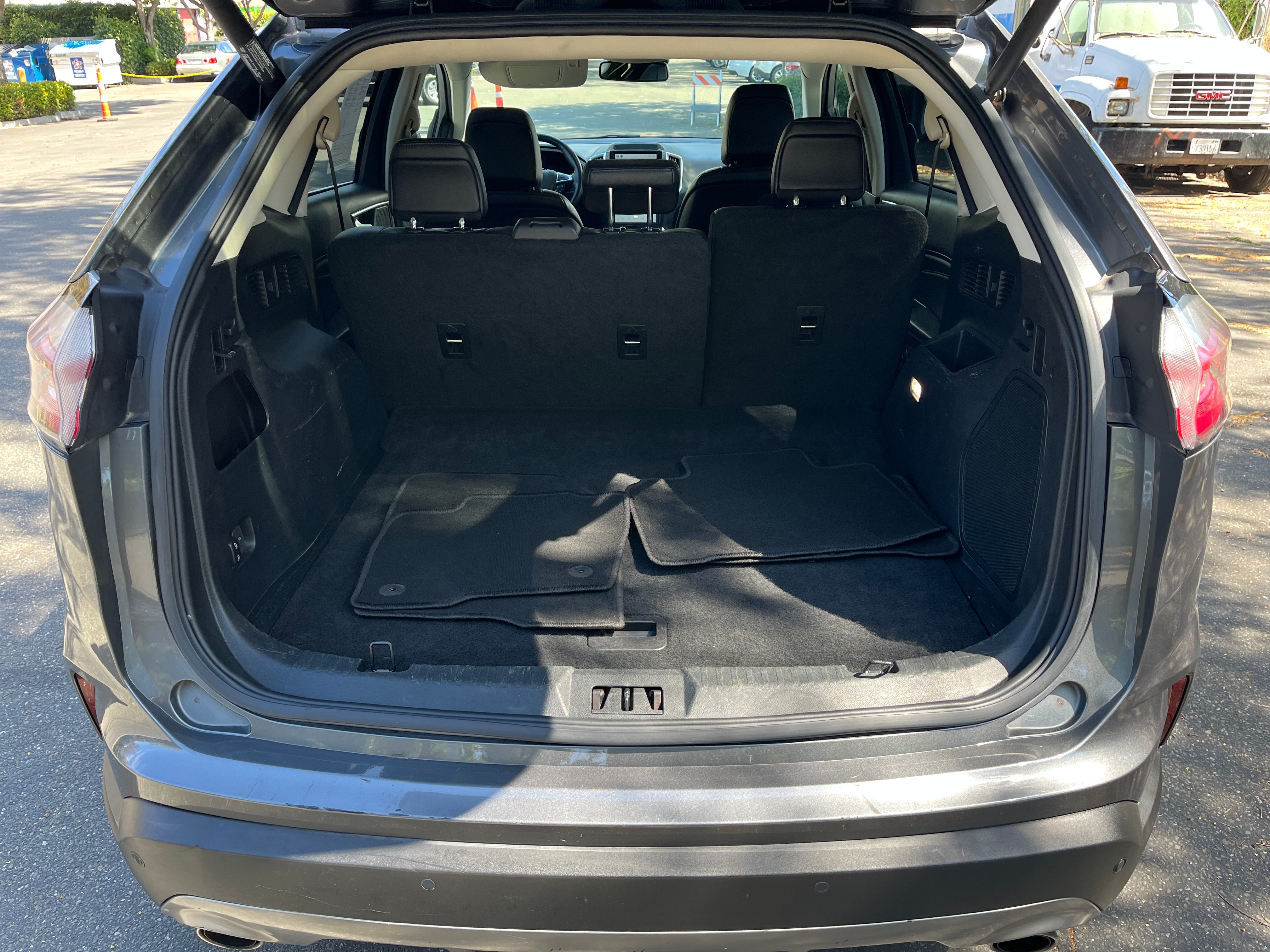 2022 Ford Edge Titanium 6