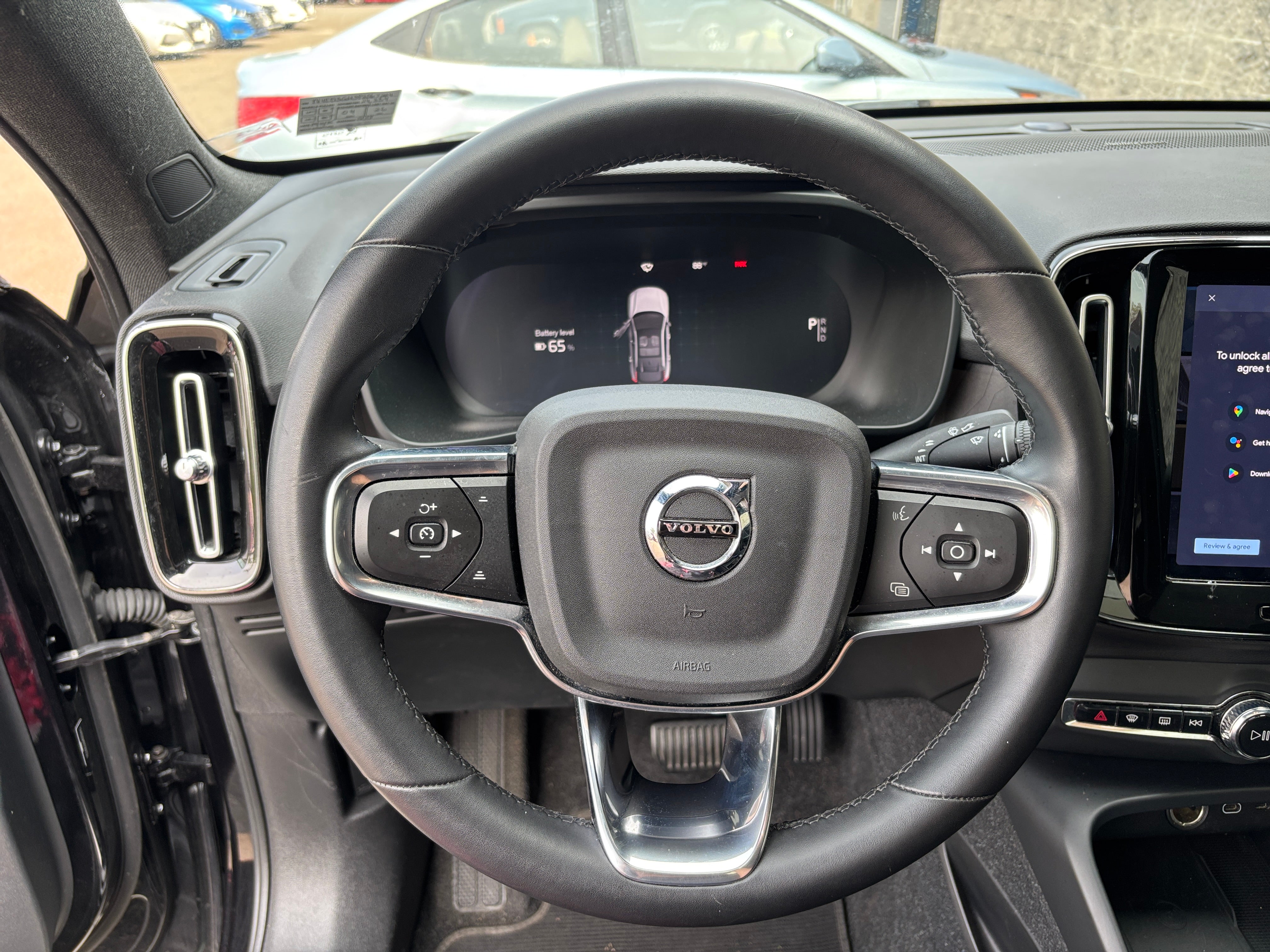 2023 Volvo C40 Ultimate 5