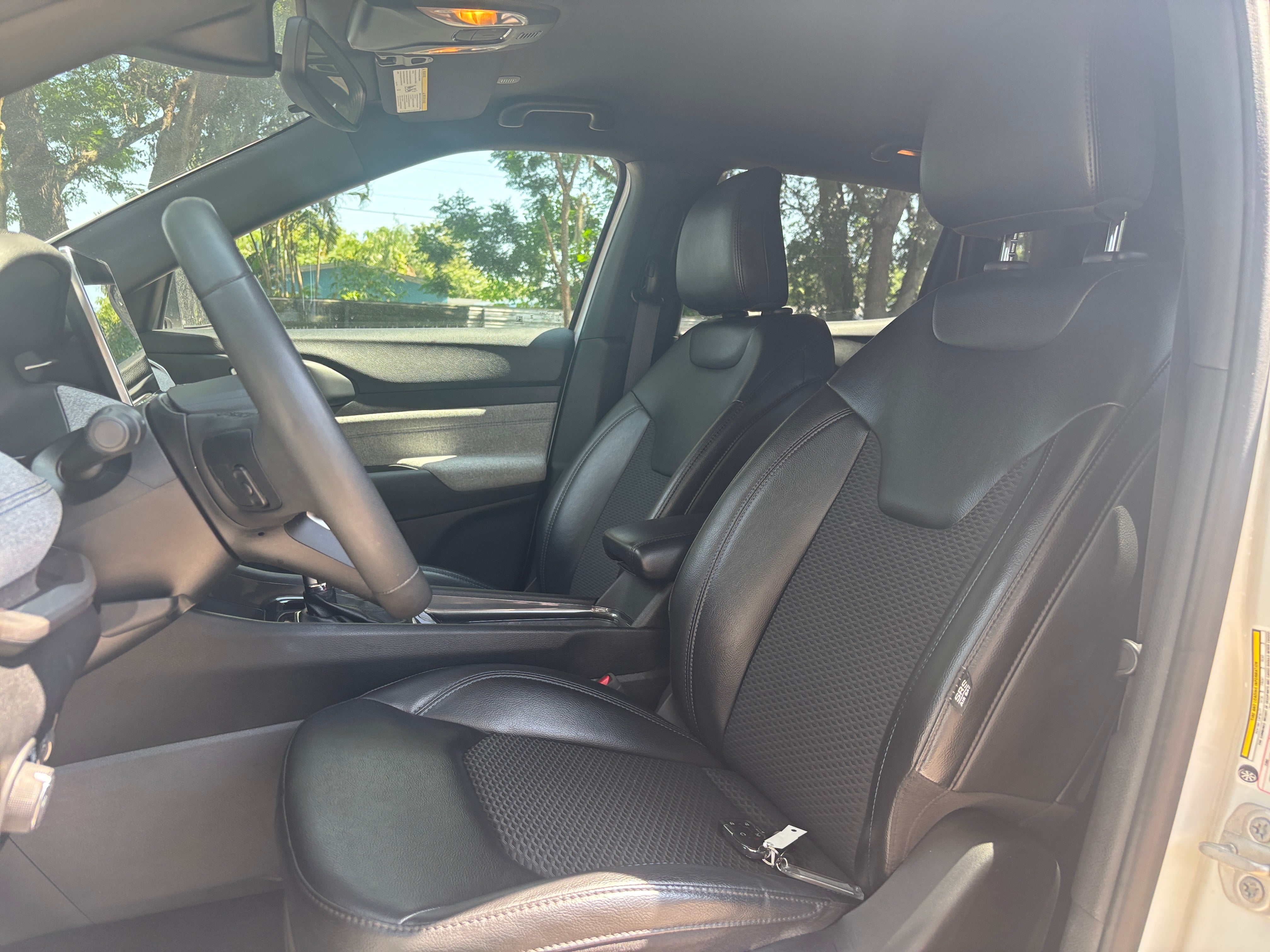 2023 Jeep Compass Latitude 2