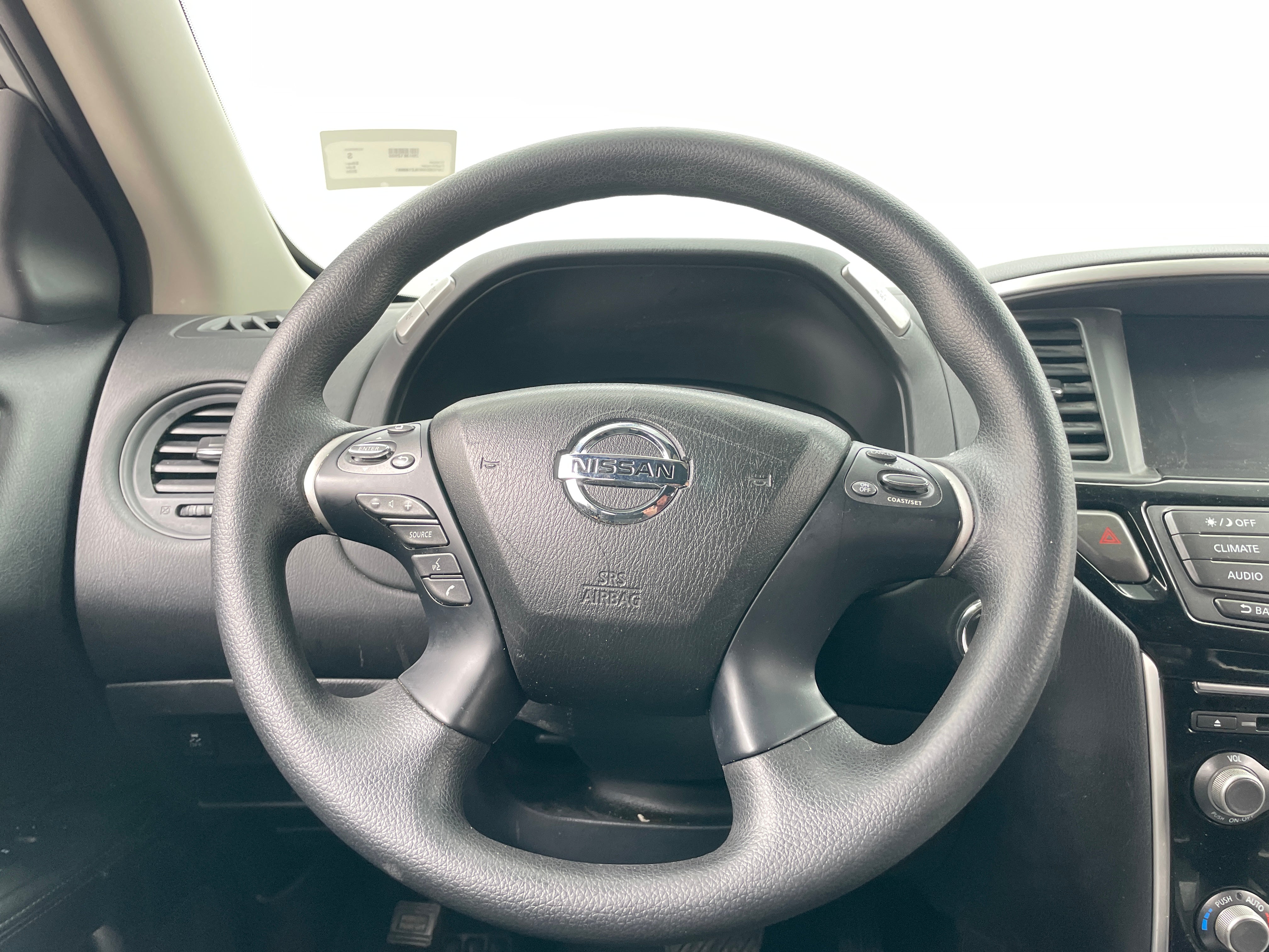 2020 Nissan Pathfinder S 5