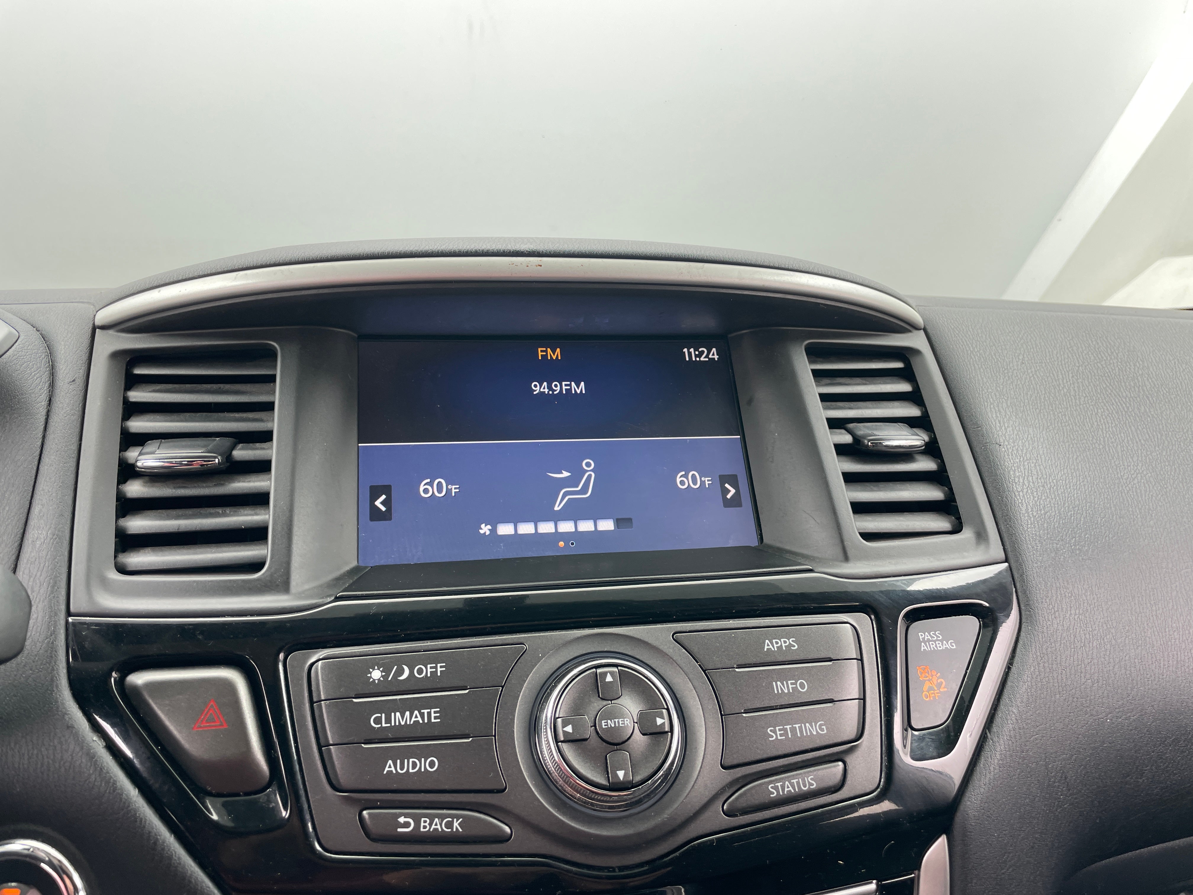 2020 Nissan Pathfinder S 4