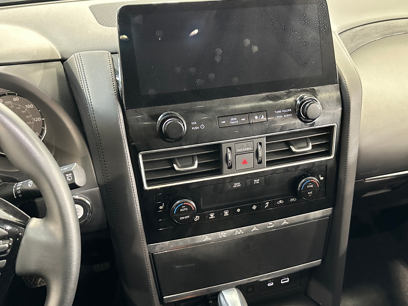 Thumbnail: 2024 Nissan Armada - 3