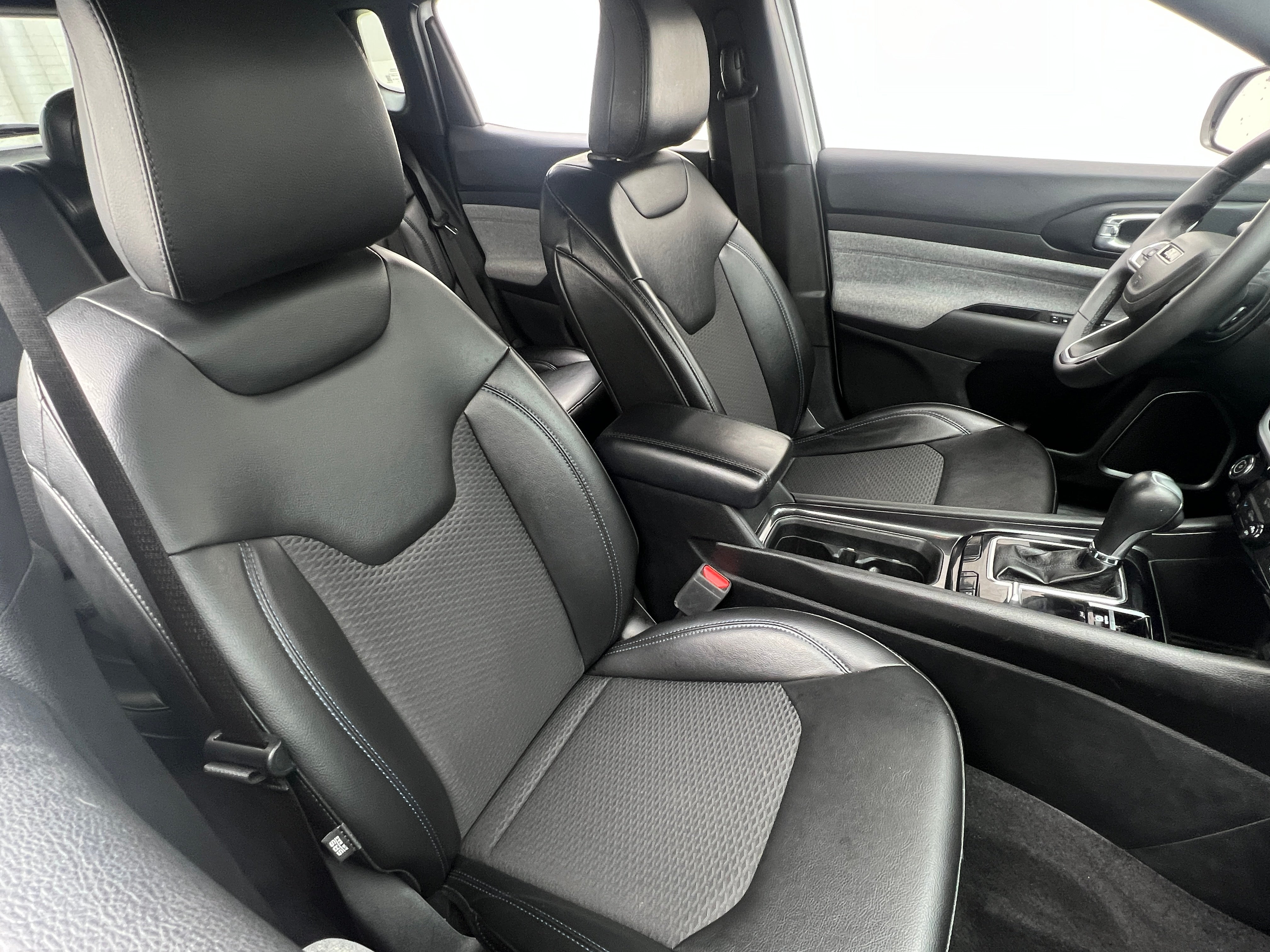 2023 Jeep Compass Latitude 2