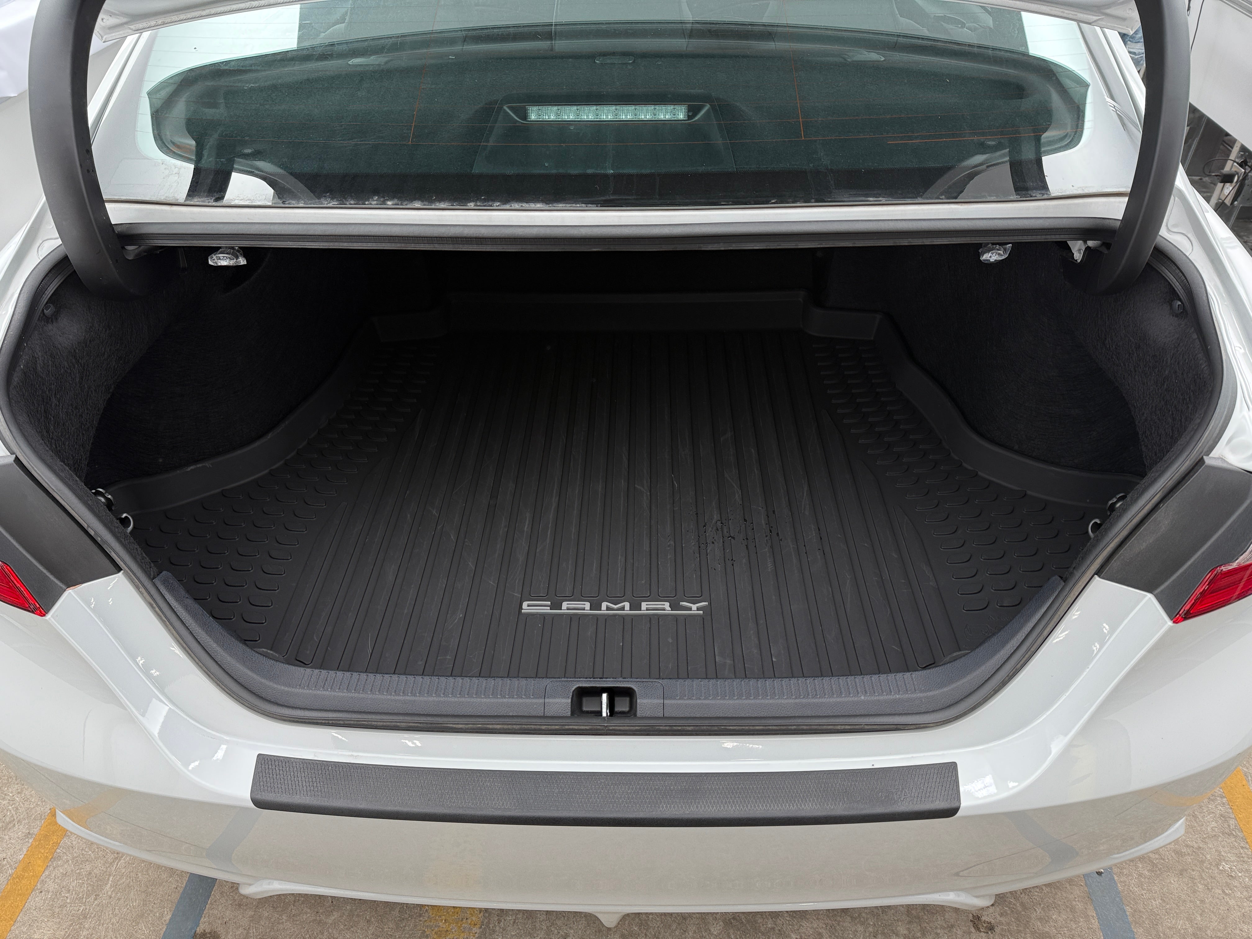 2023 Toyota Camry SE 7
