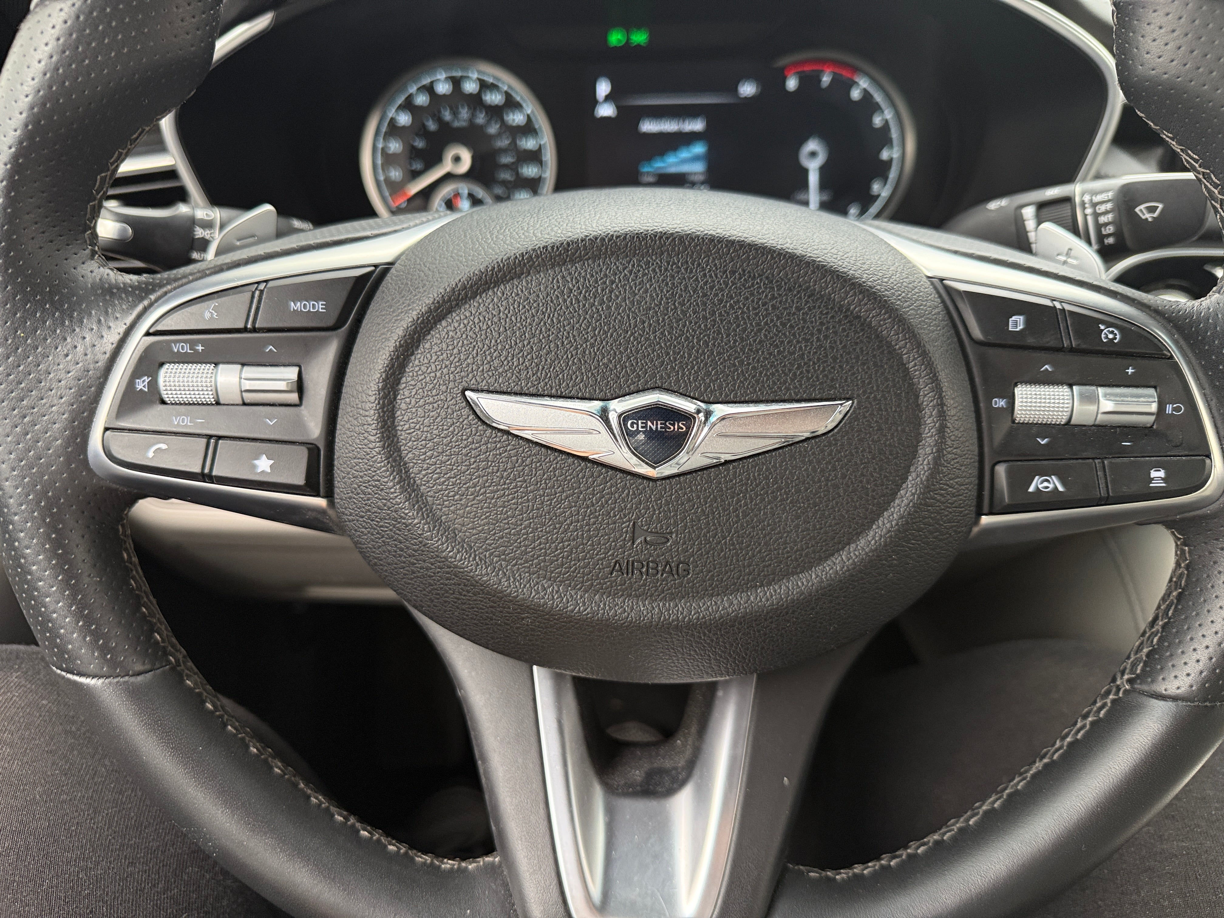 2023 Genesis G70 2.0T 4