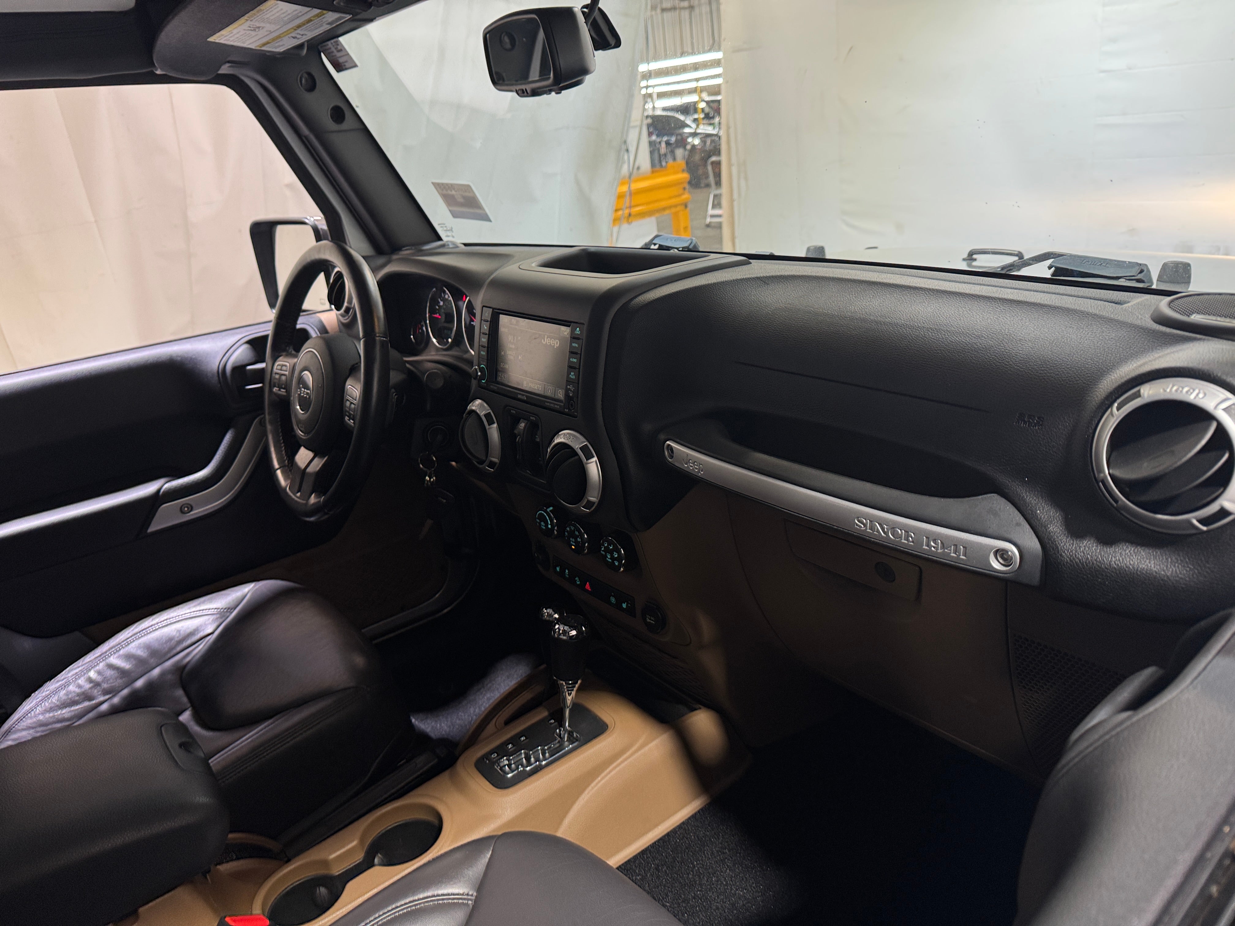 2015 Jeep Wrangler Unlimited Sahara 2