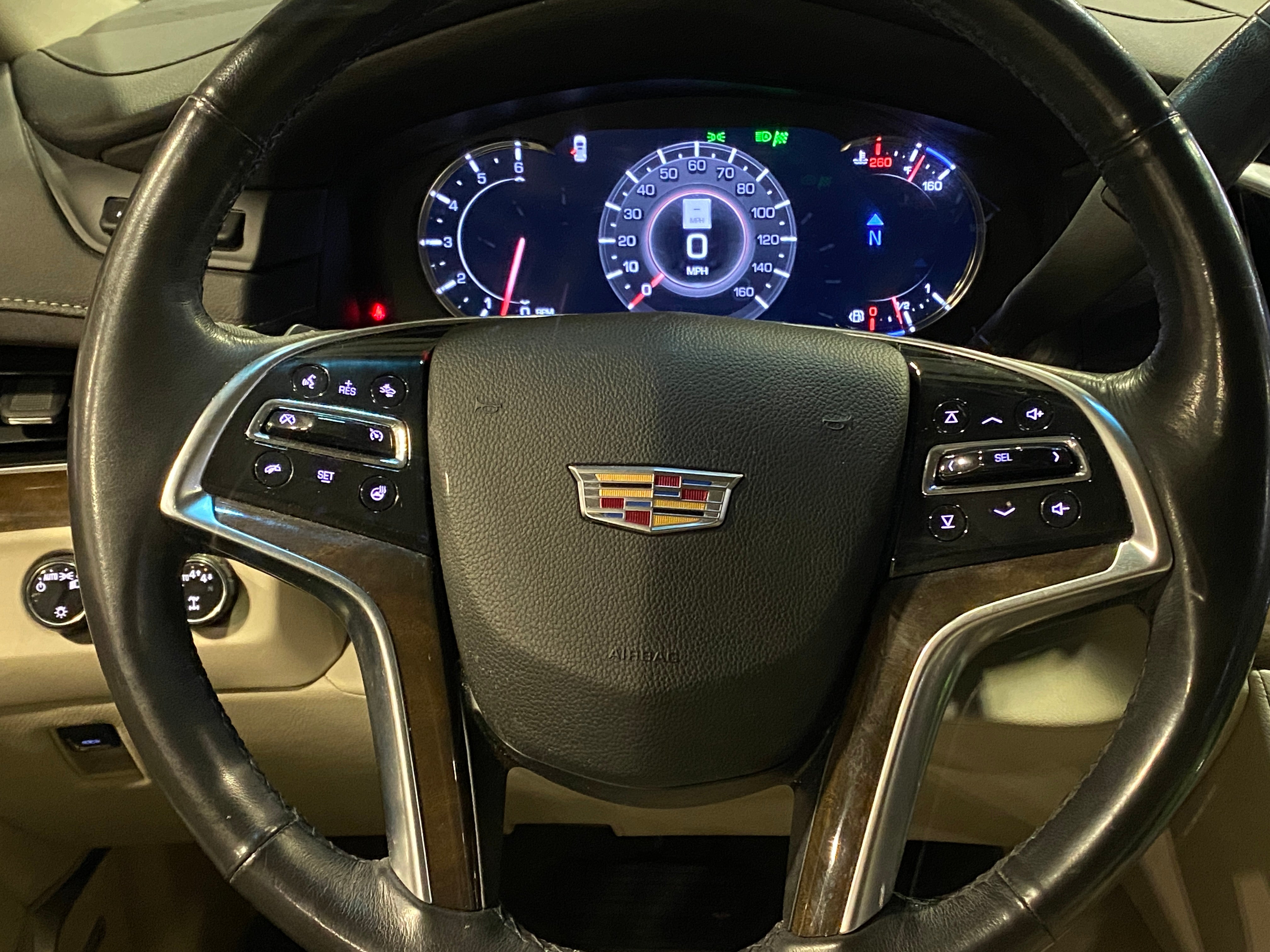 2019 Cadillac Escalade ESV Premium Luxury 4