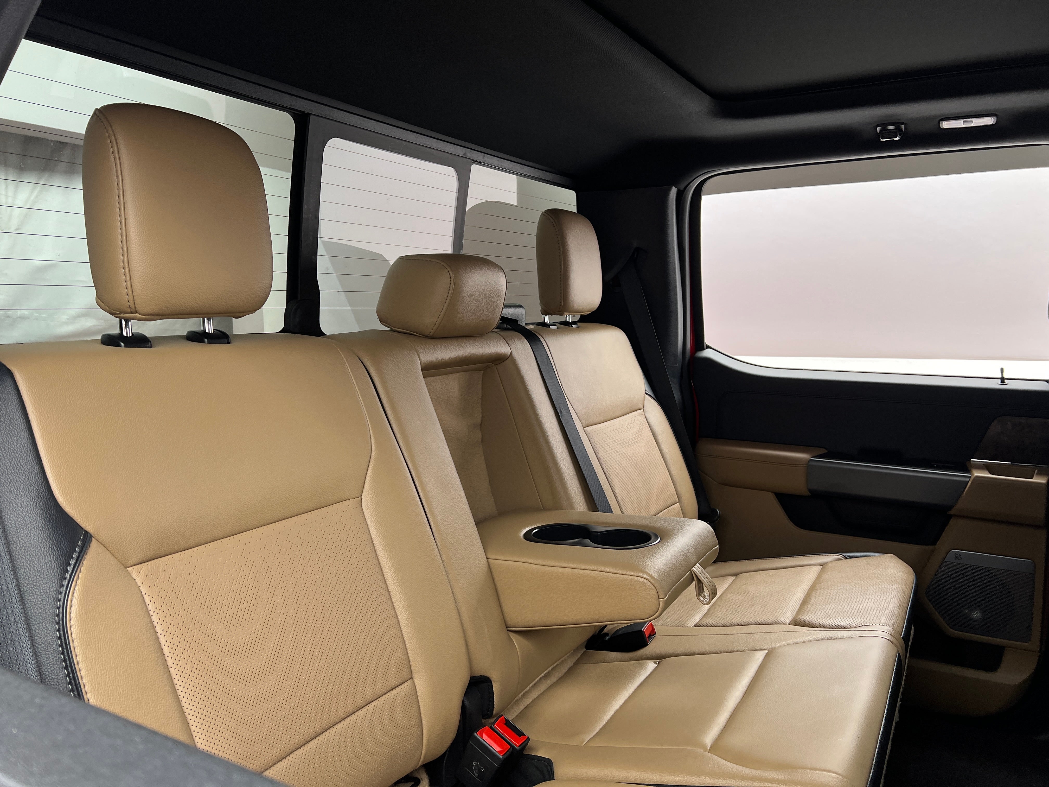 2023 Ford Econoline E-350 5