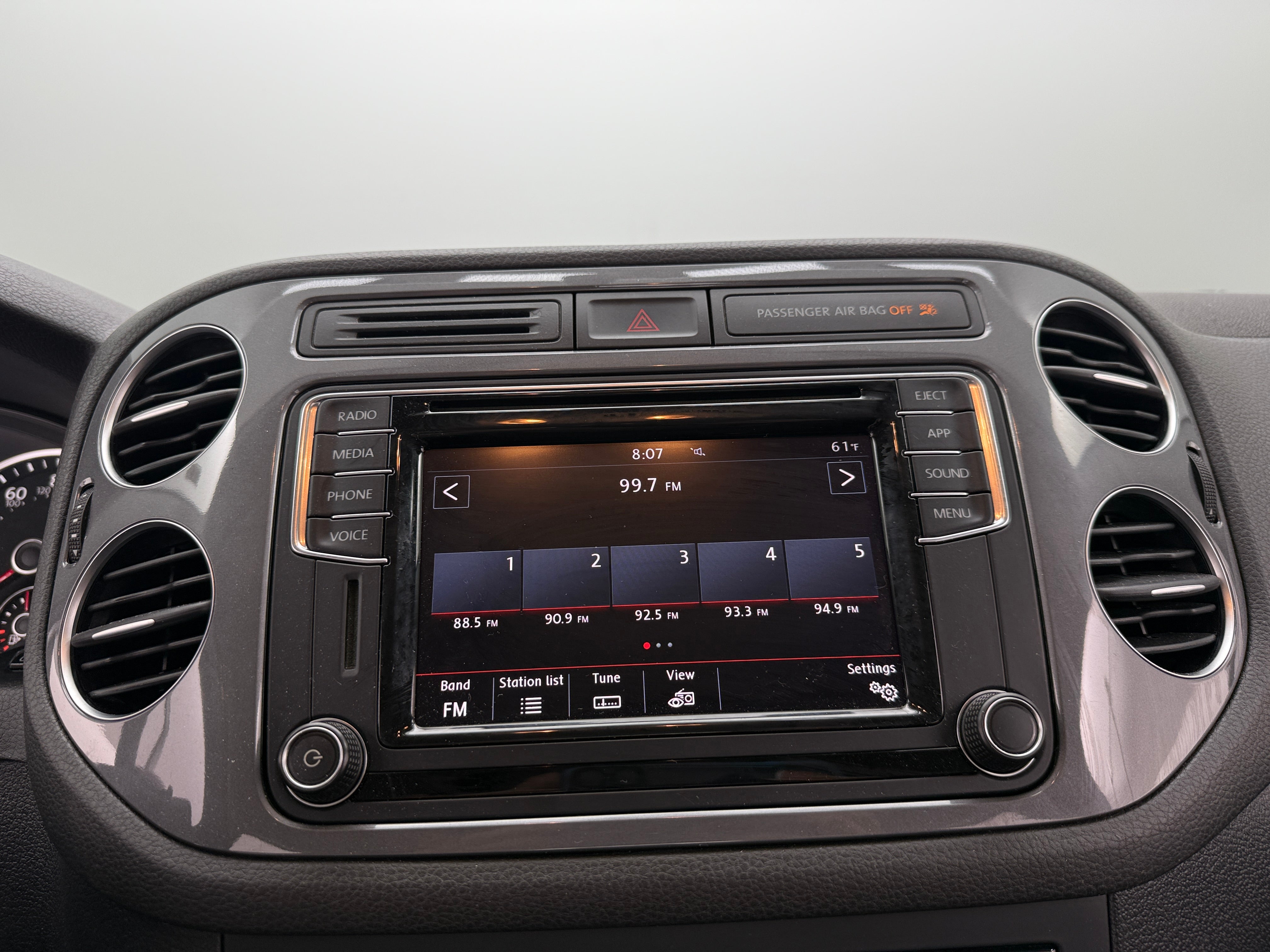 2017 Volkswagen Tiguan Limited 4