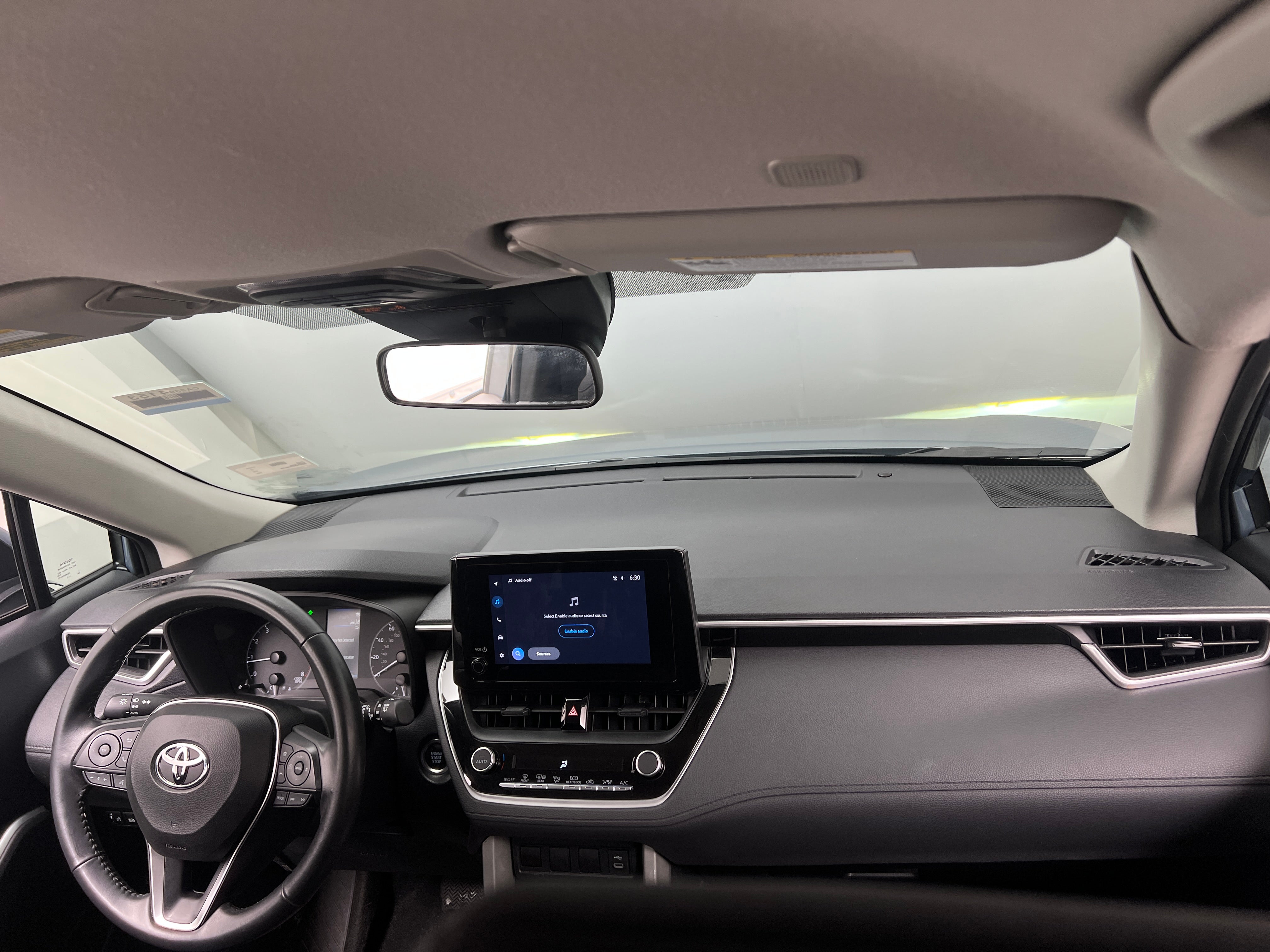 2023 Toyota Corolla Cross LE 3