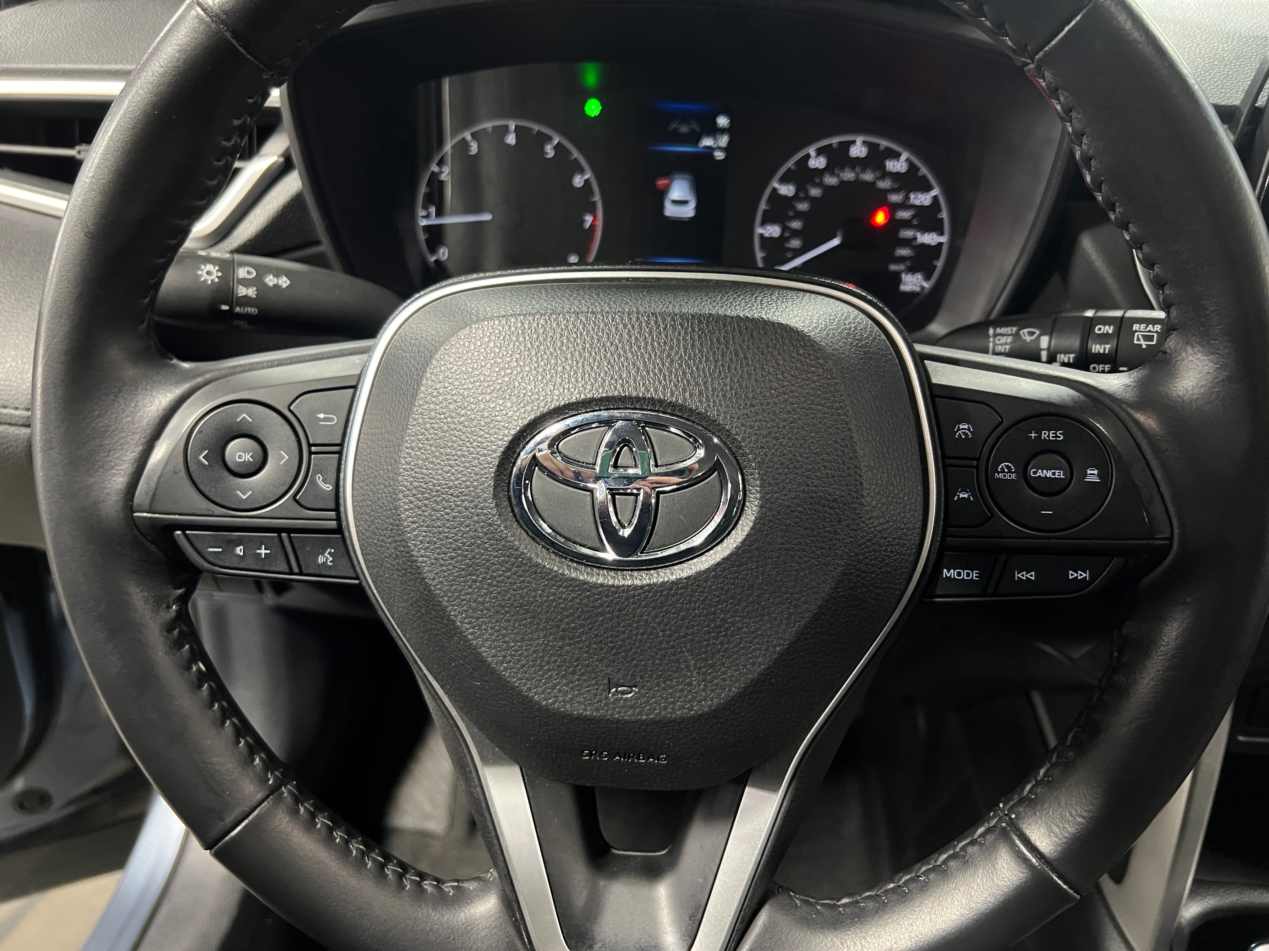2023 Toyota Corolla Cross LE 5