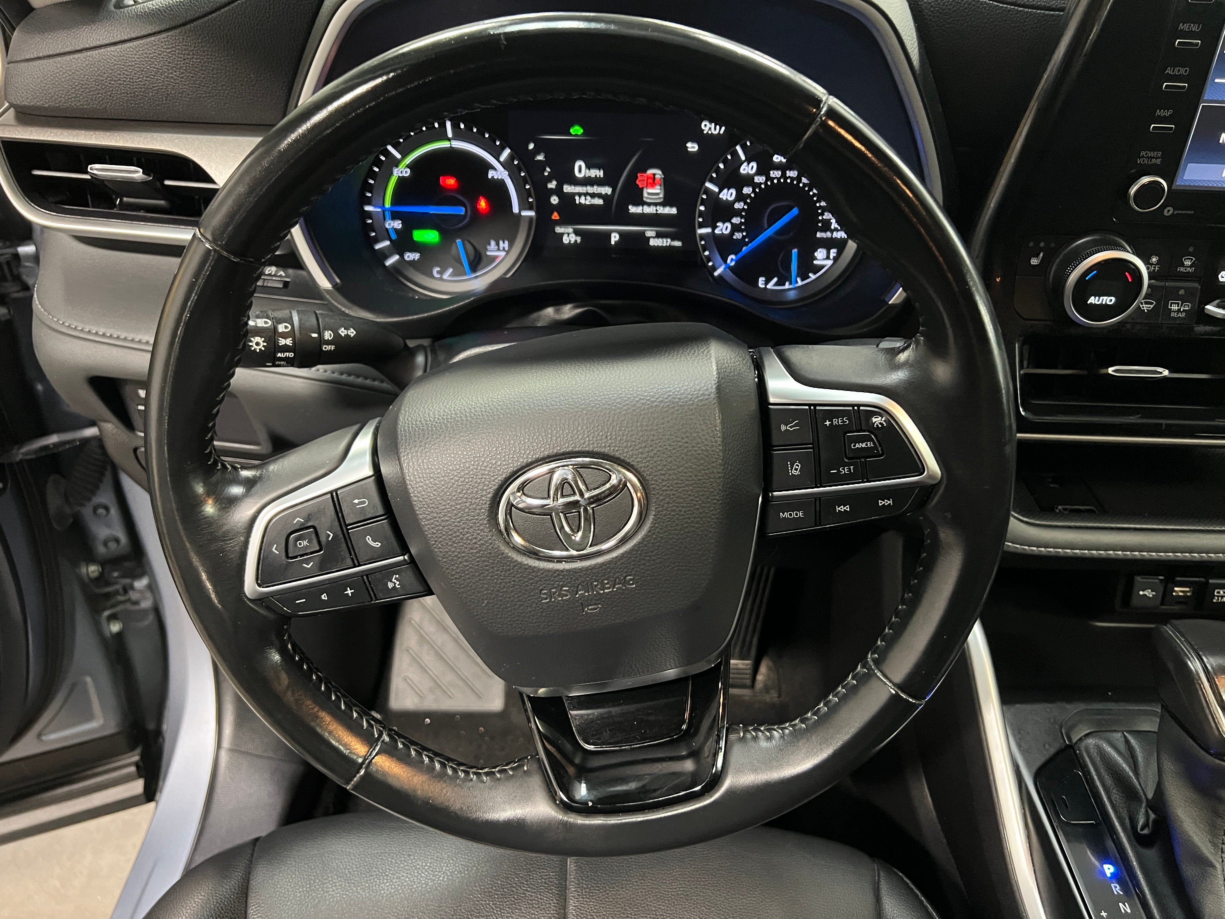 2021 Toyota Highlander XLE 4