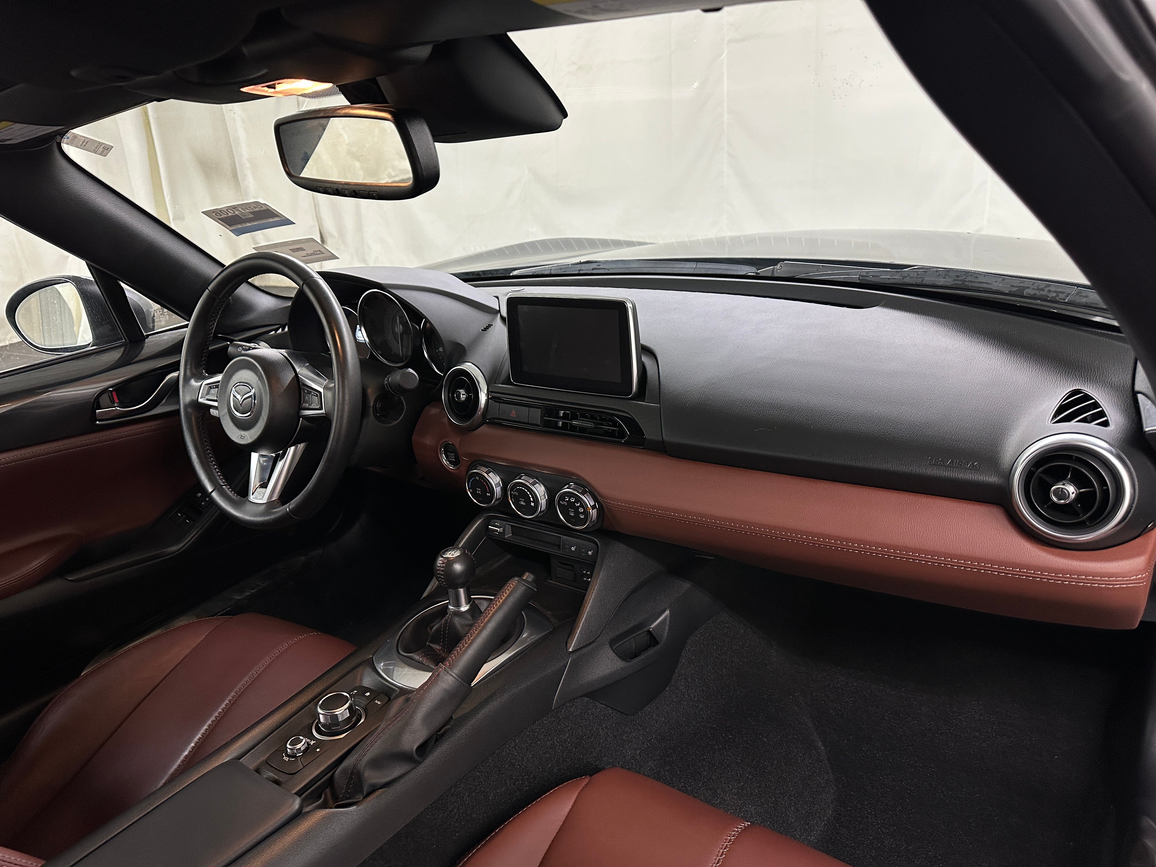 2017 Mazda MX-5 Miata Launch Edition 2