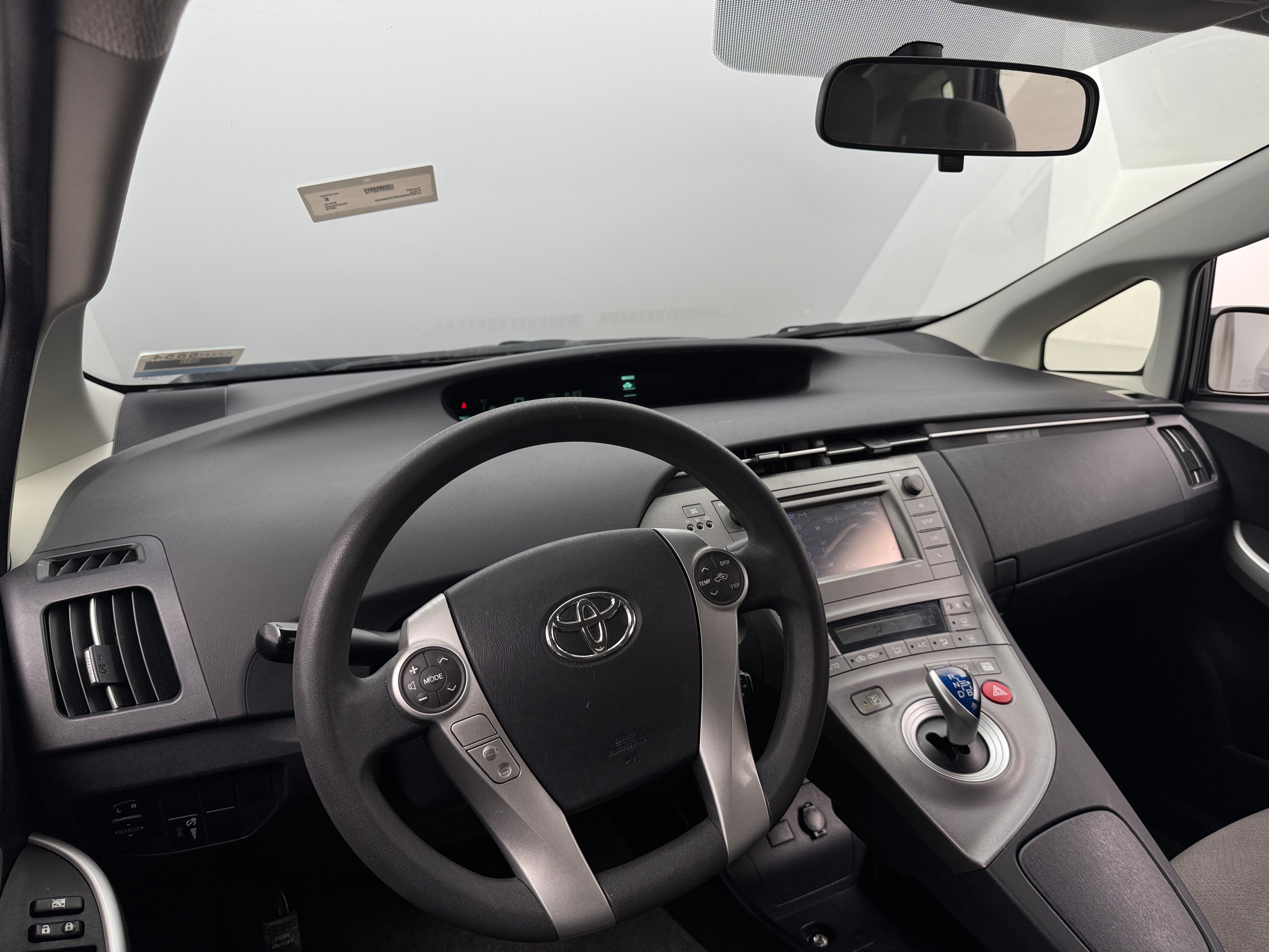 2015 Toyota Prius Two 3