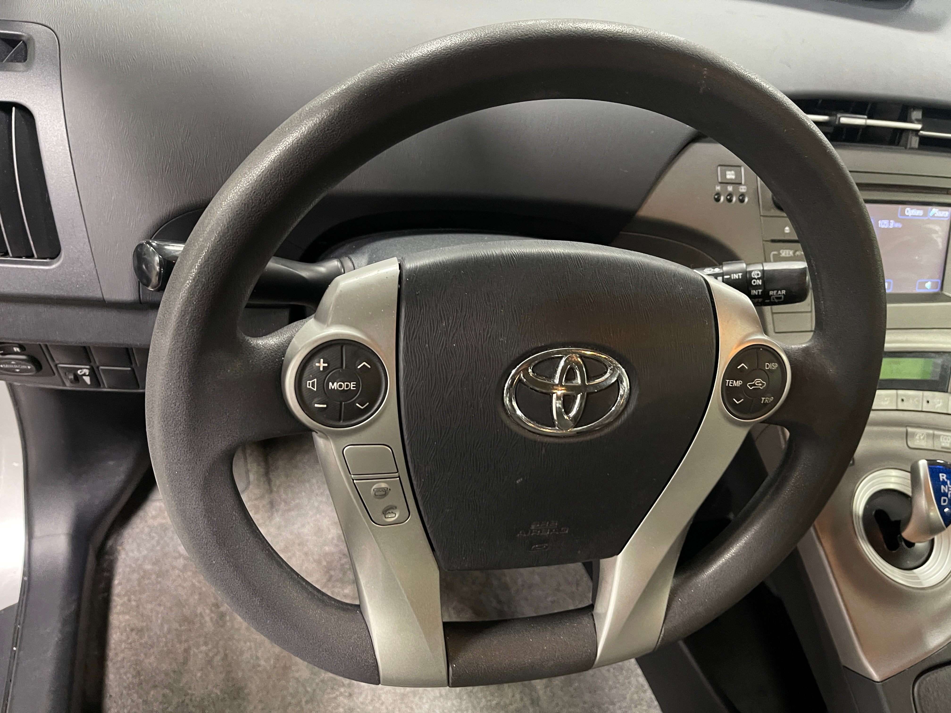 2015 Toyota Prius Two 5