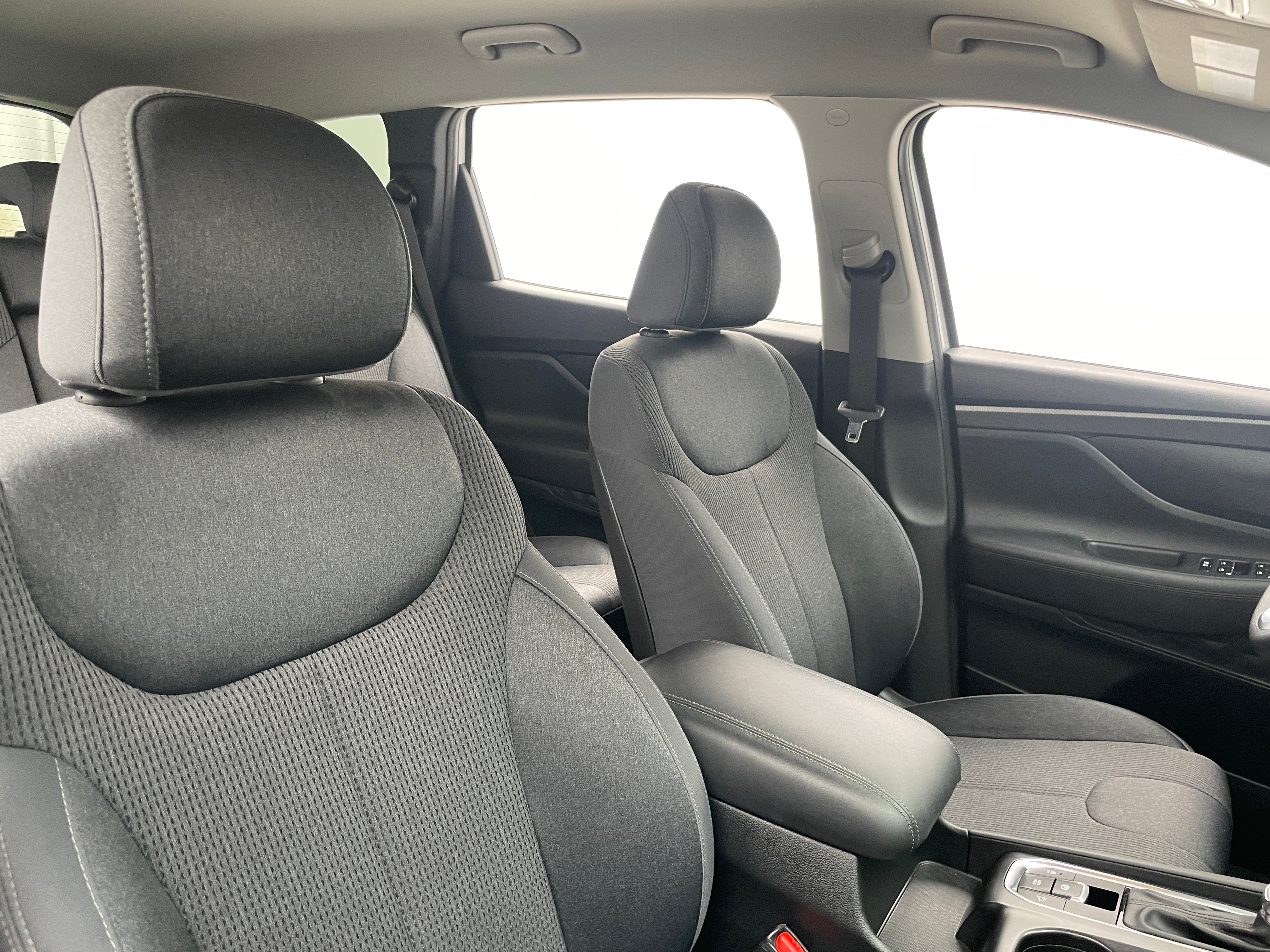 2019 Hyundai Santa Fe SE 2