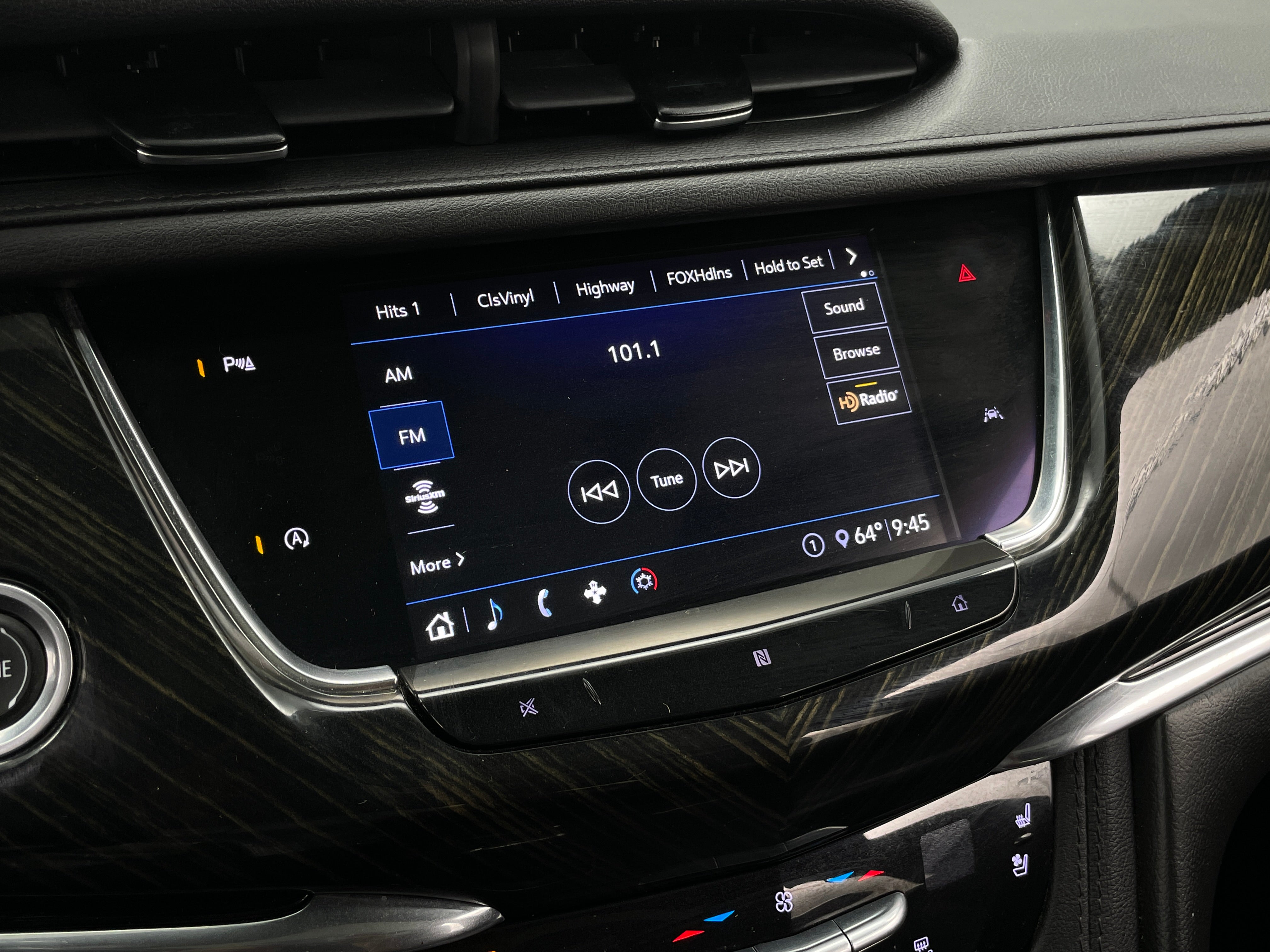 2020 Cadillac XT6 Premium Luxury 3