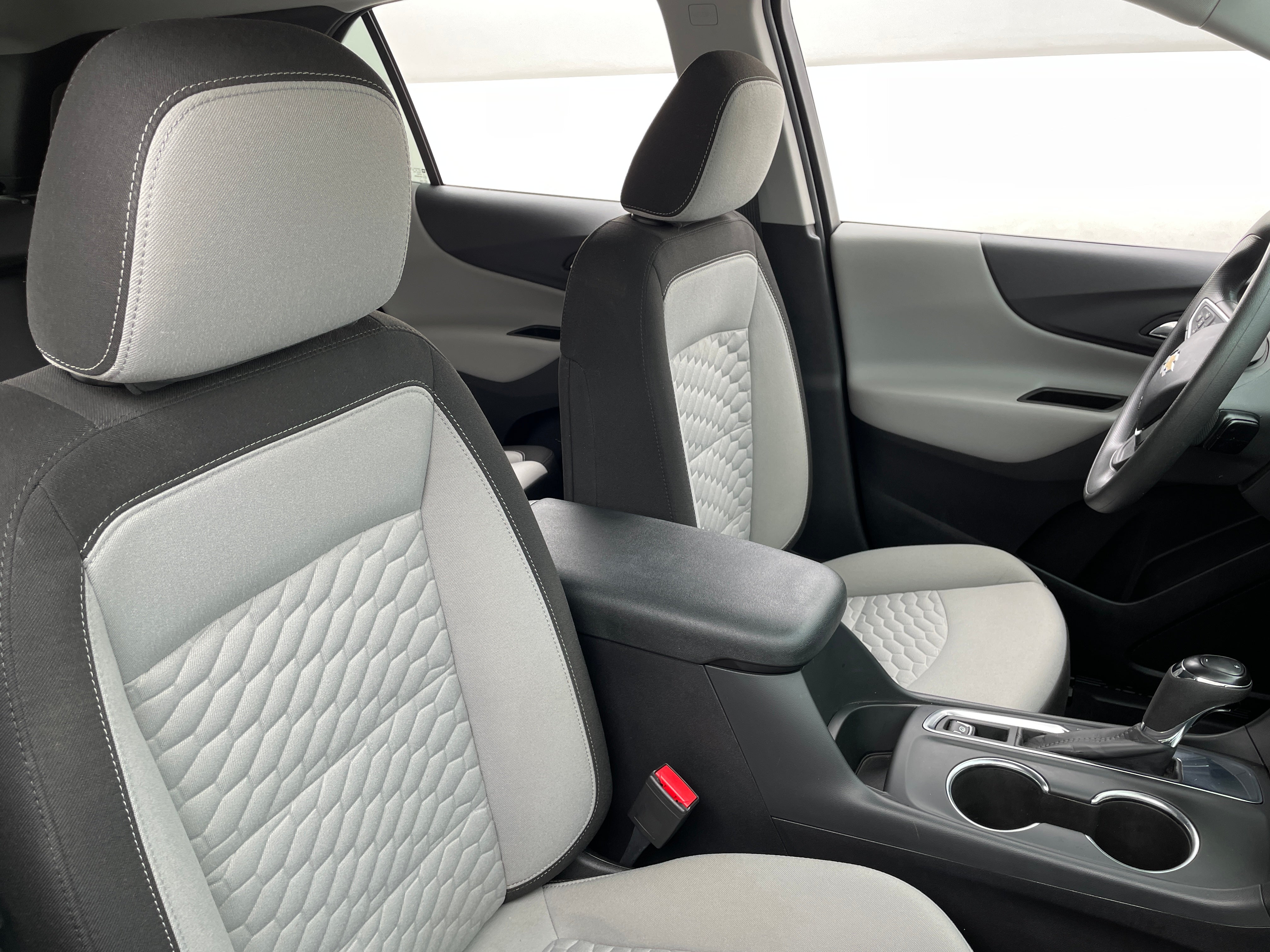 2021 Chevrolet Equinox LS 2