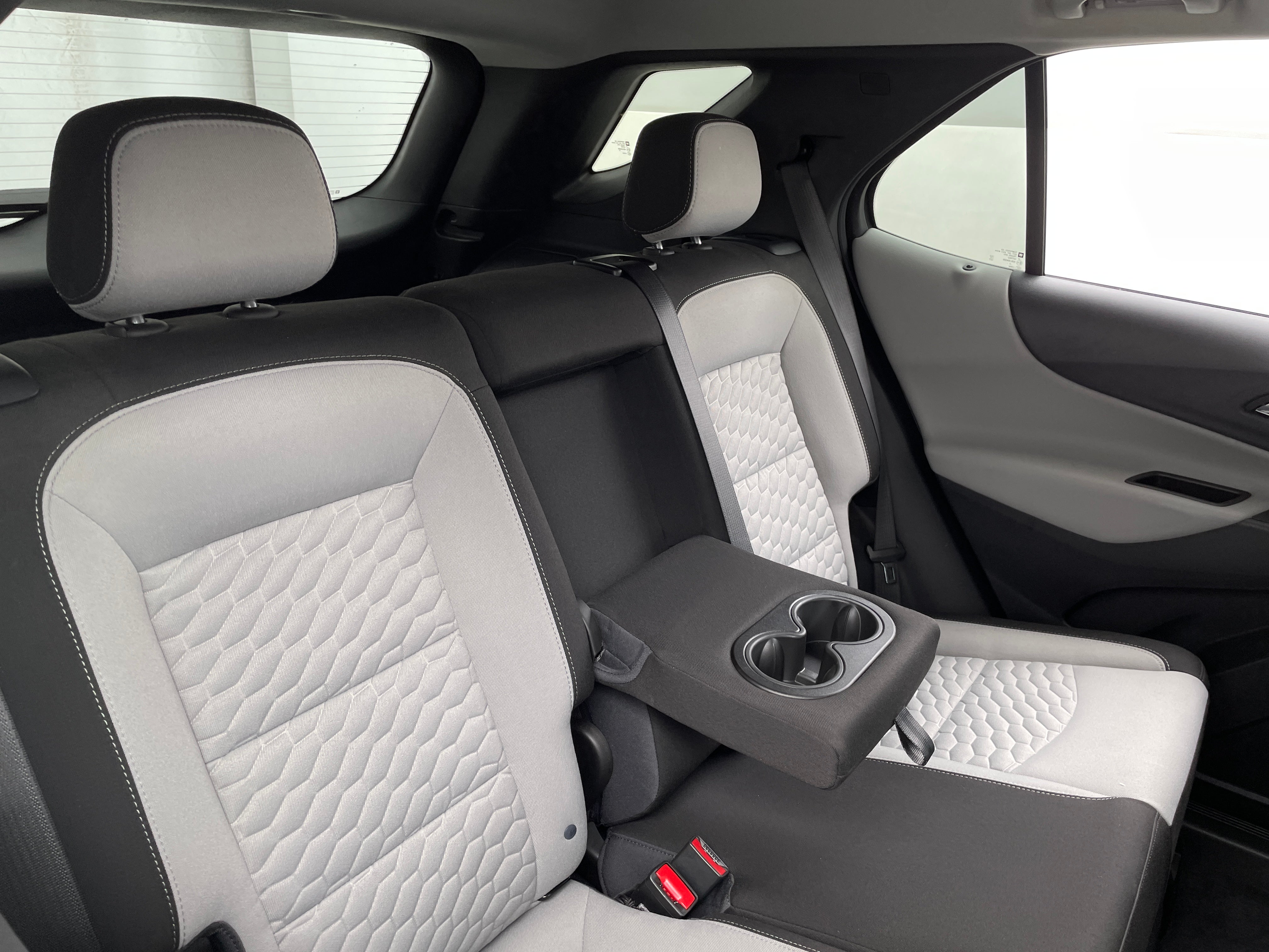 2021 Chevrolet Equinox LS 6