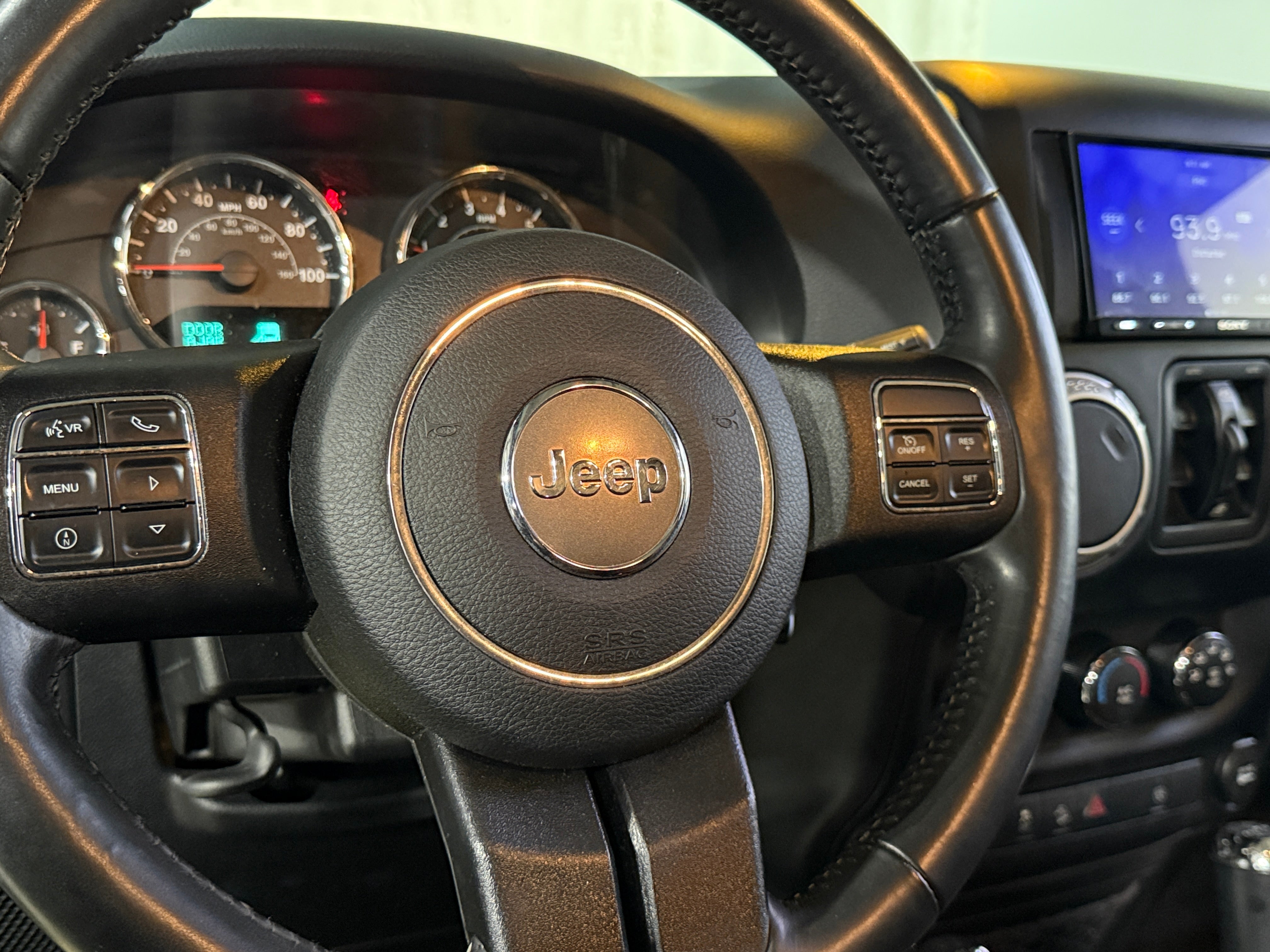 2016 Jeep Wrangler Unlimited Sahara 5