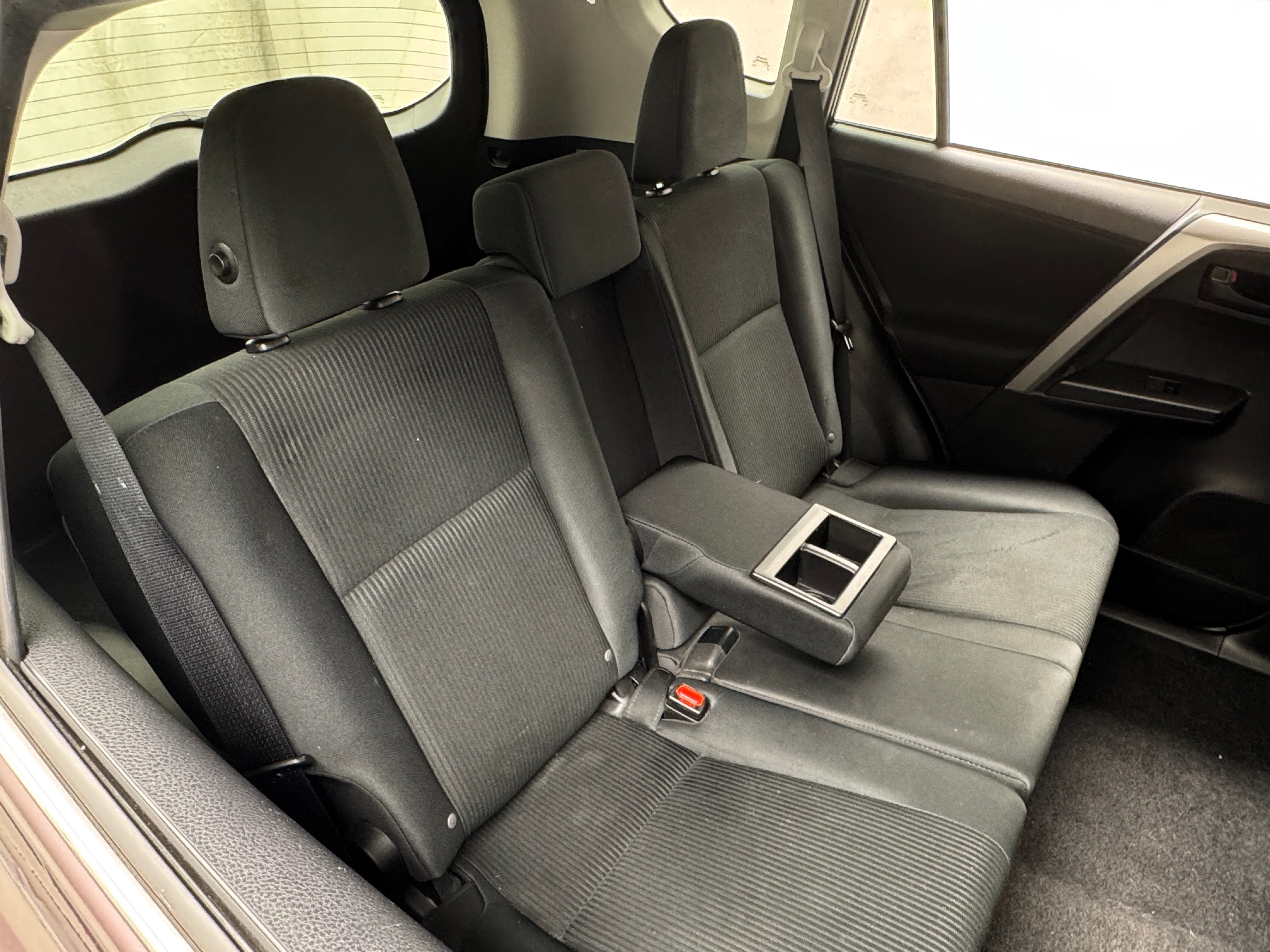 2018 Toyota RAV4 LE 6
