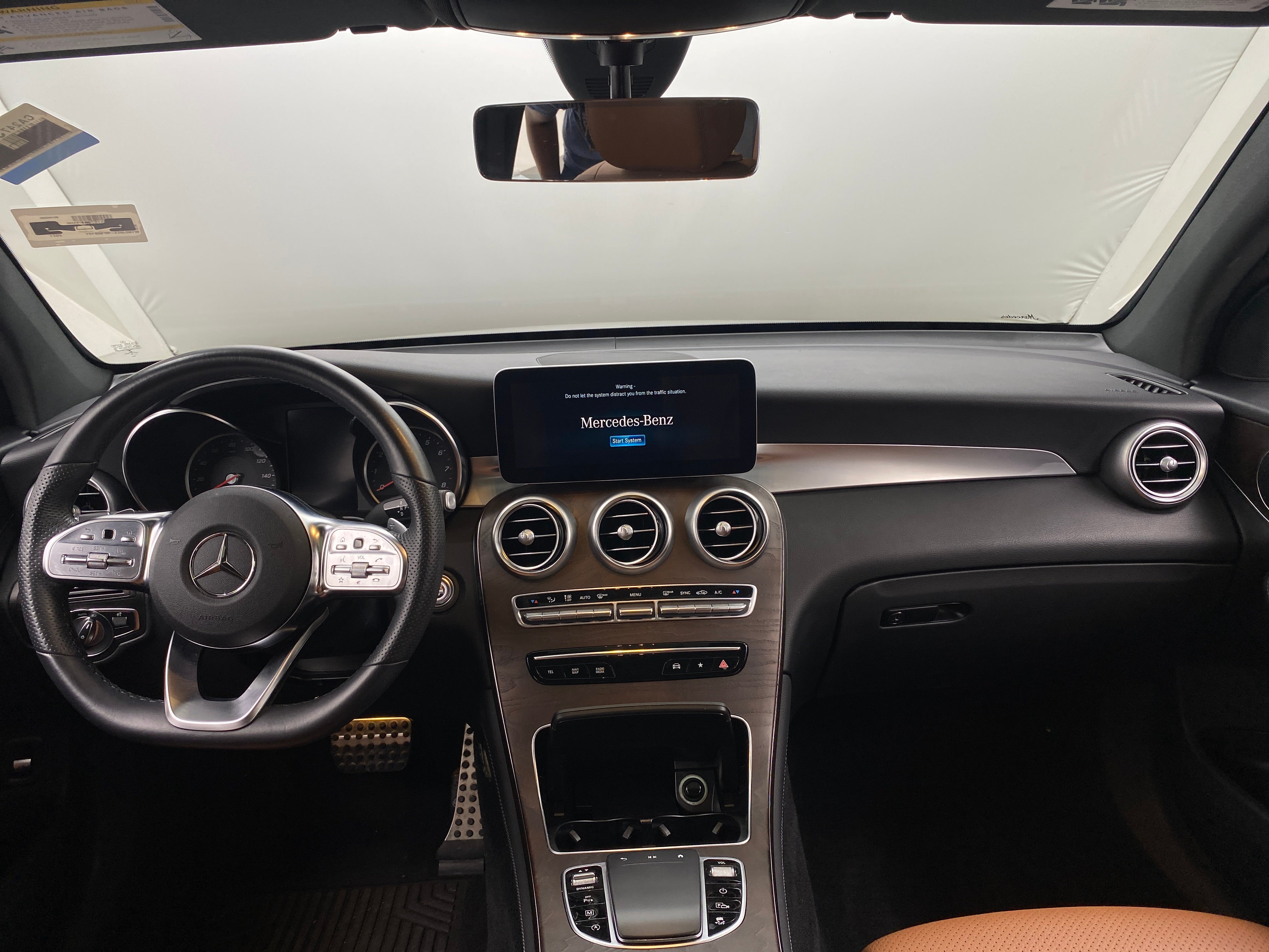 2021 Mercedes-Benz GLC 300 2