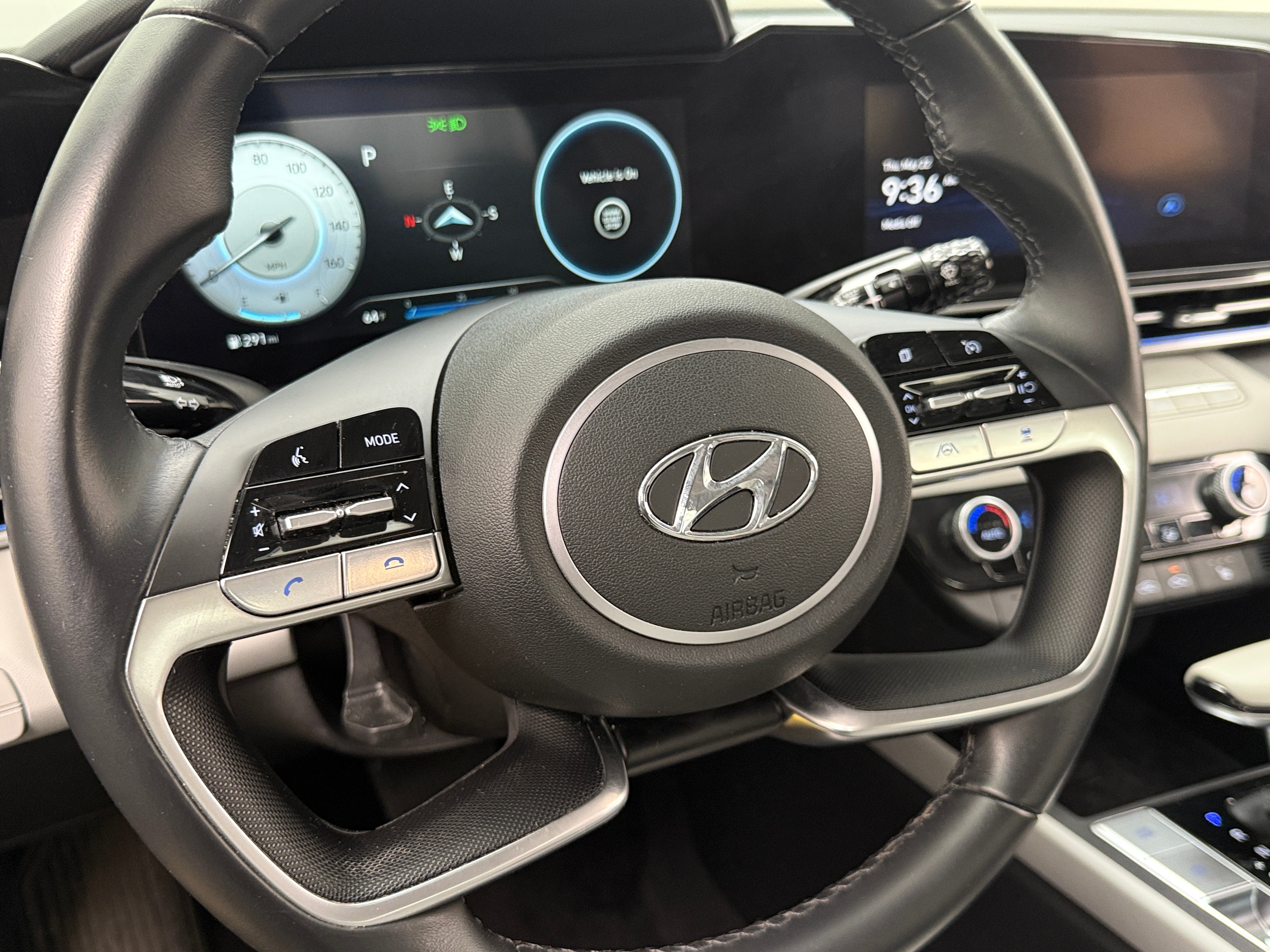 2022 Hyundai Elantra Limited Edition 4