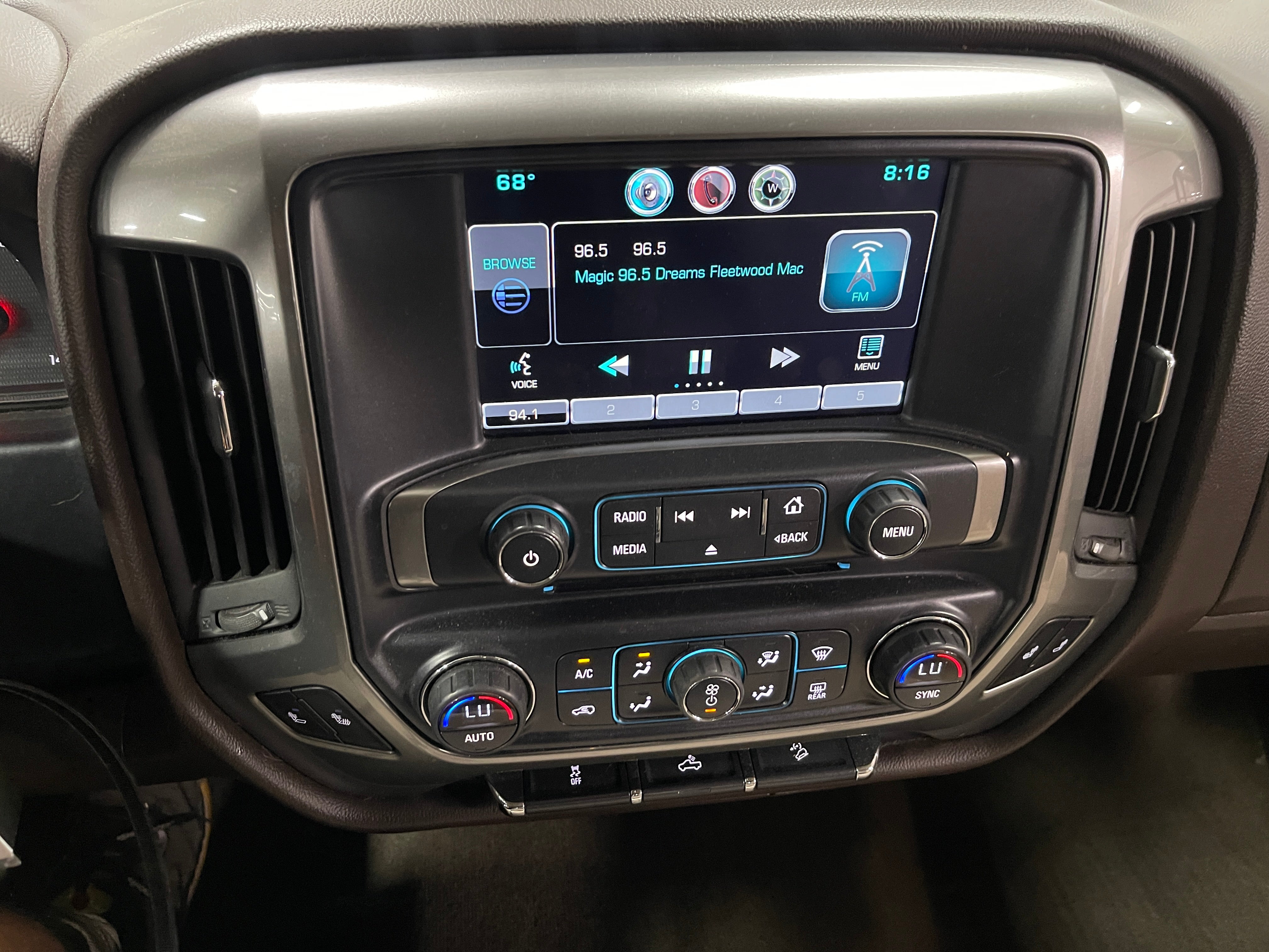 2015 Chevrolet Silverado 1500 LT 4