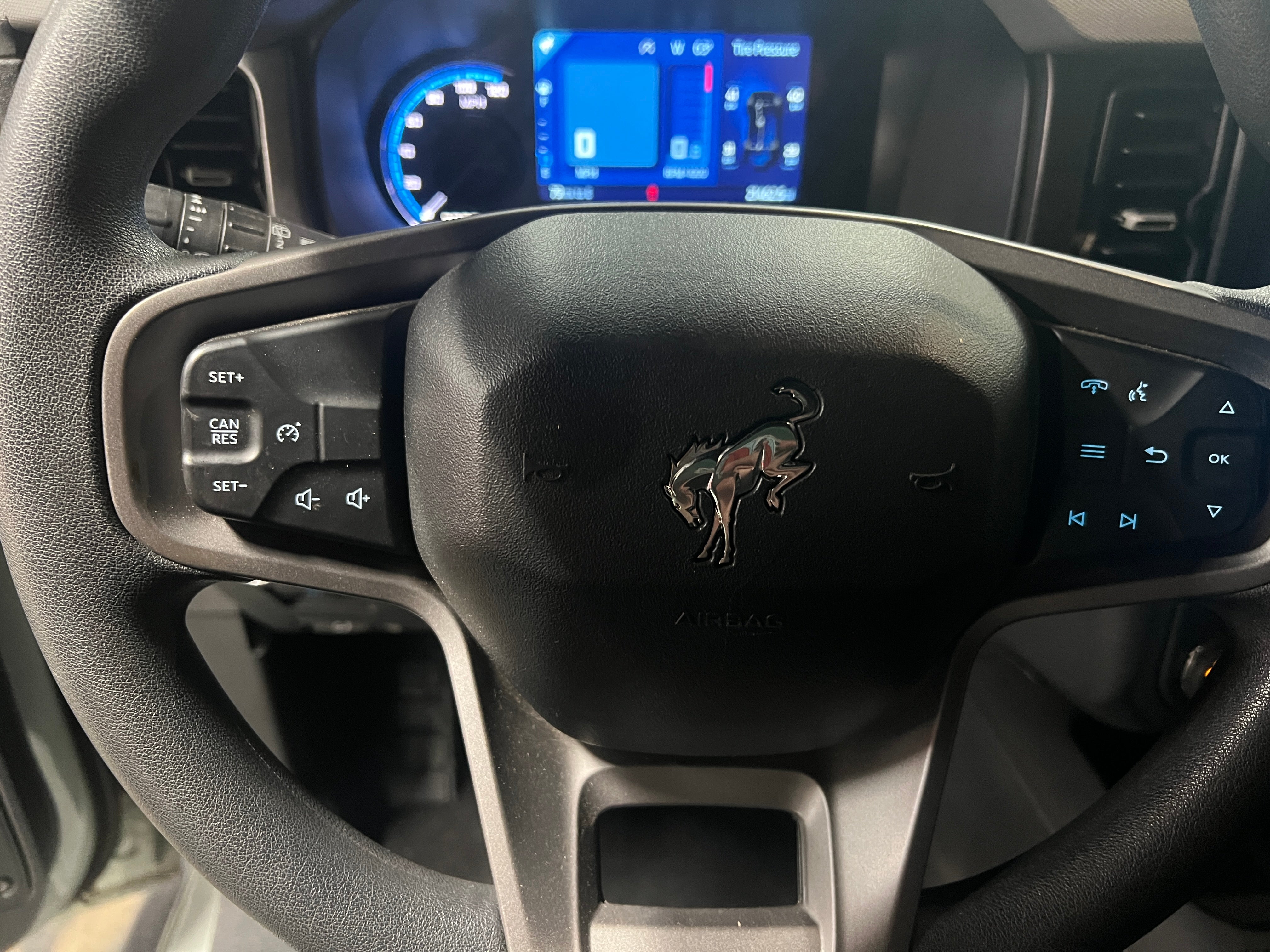 2022 Ford Bronco Base 5