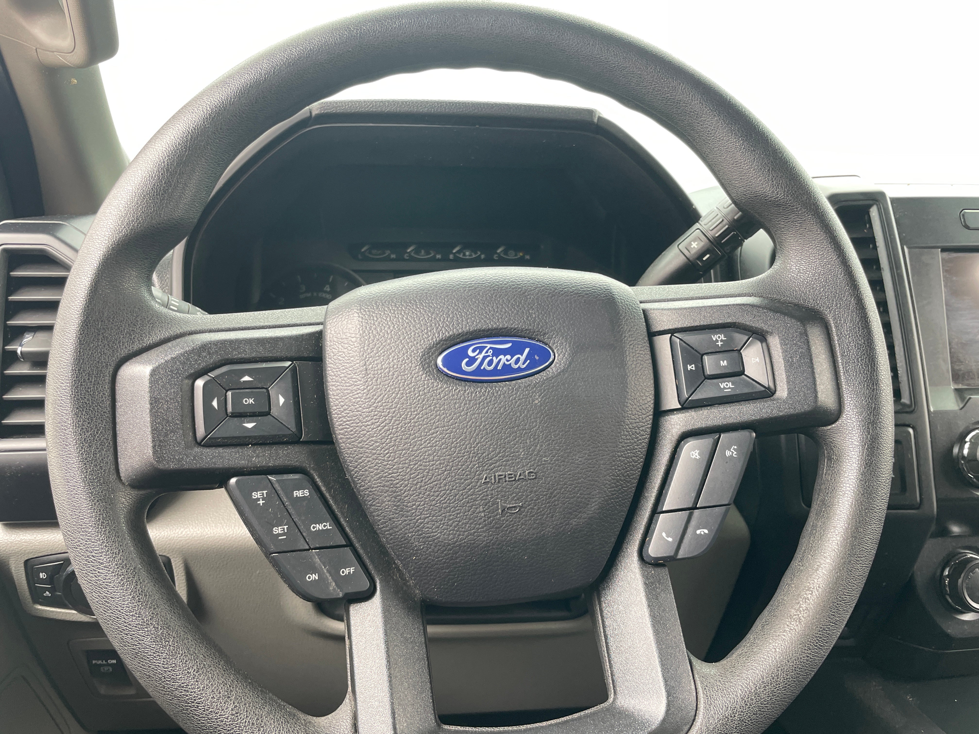 2019 Ford Econoline E-150 5