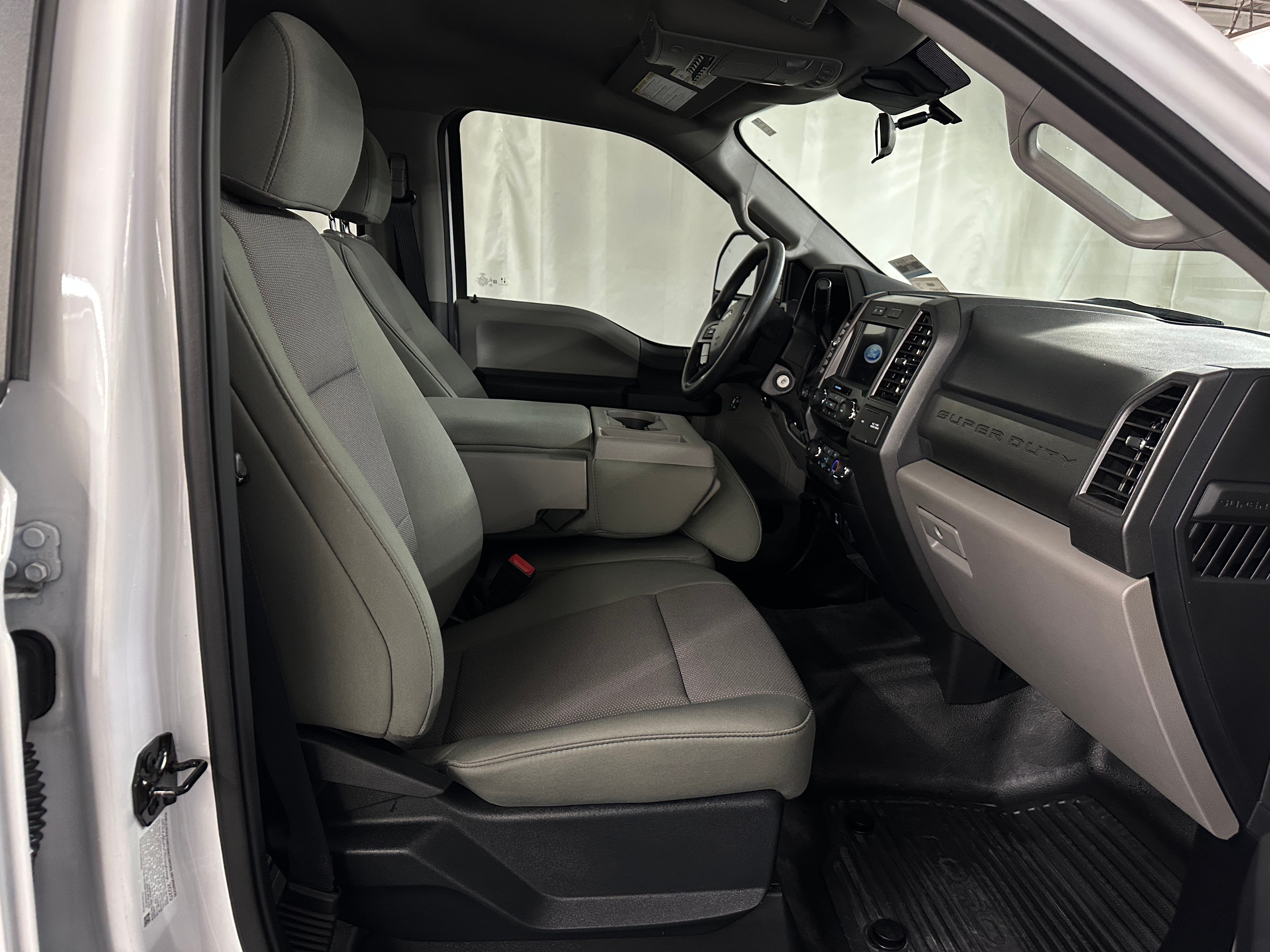 2021 Ford Econoline E-250 2