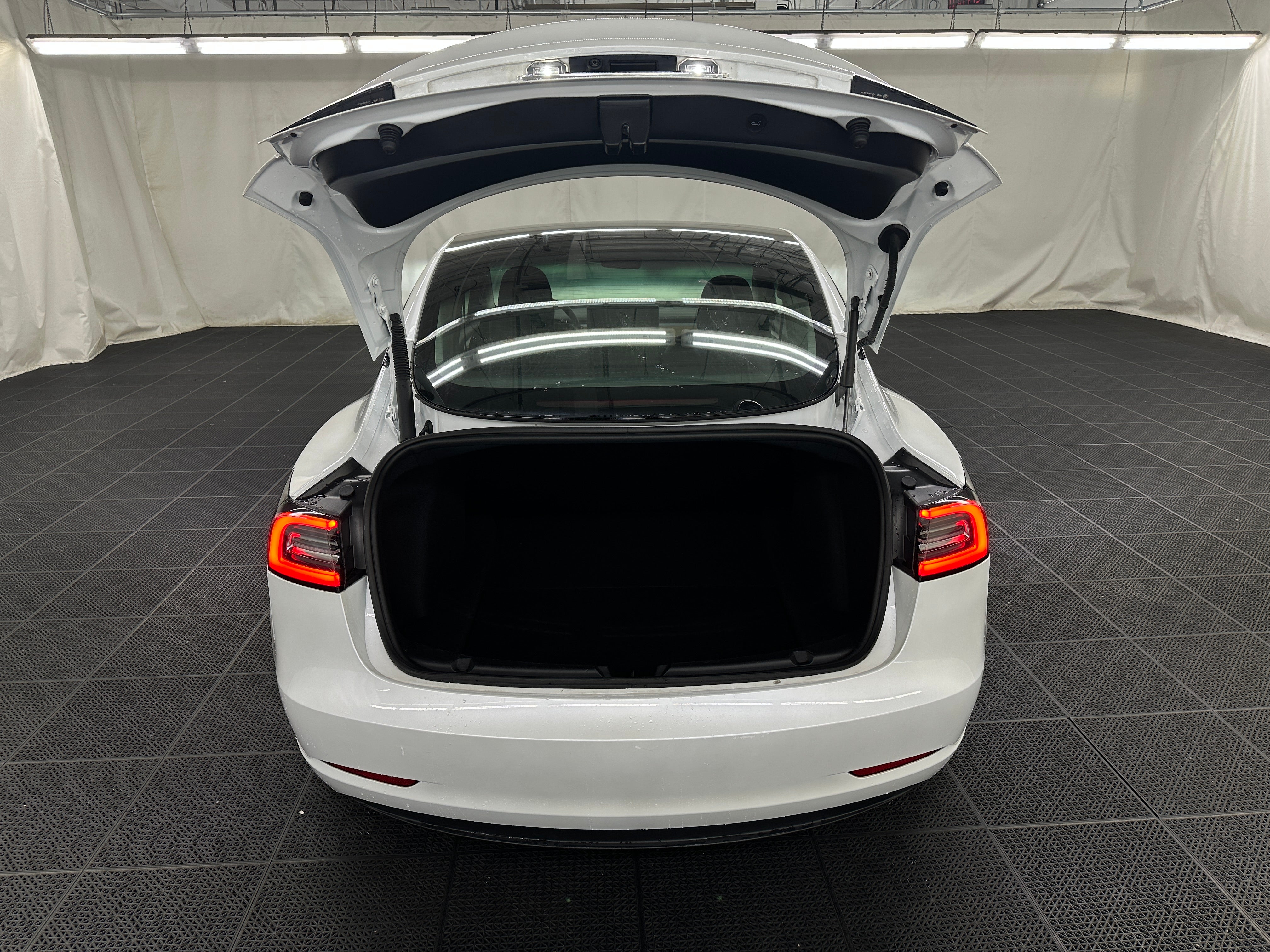 2023 Tesla Model 3 Standard Range 5