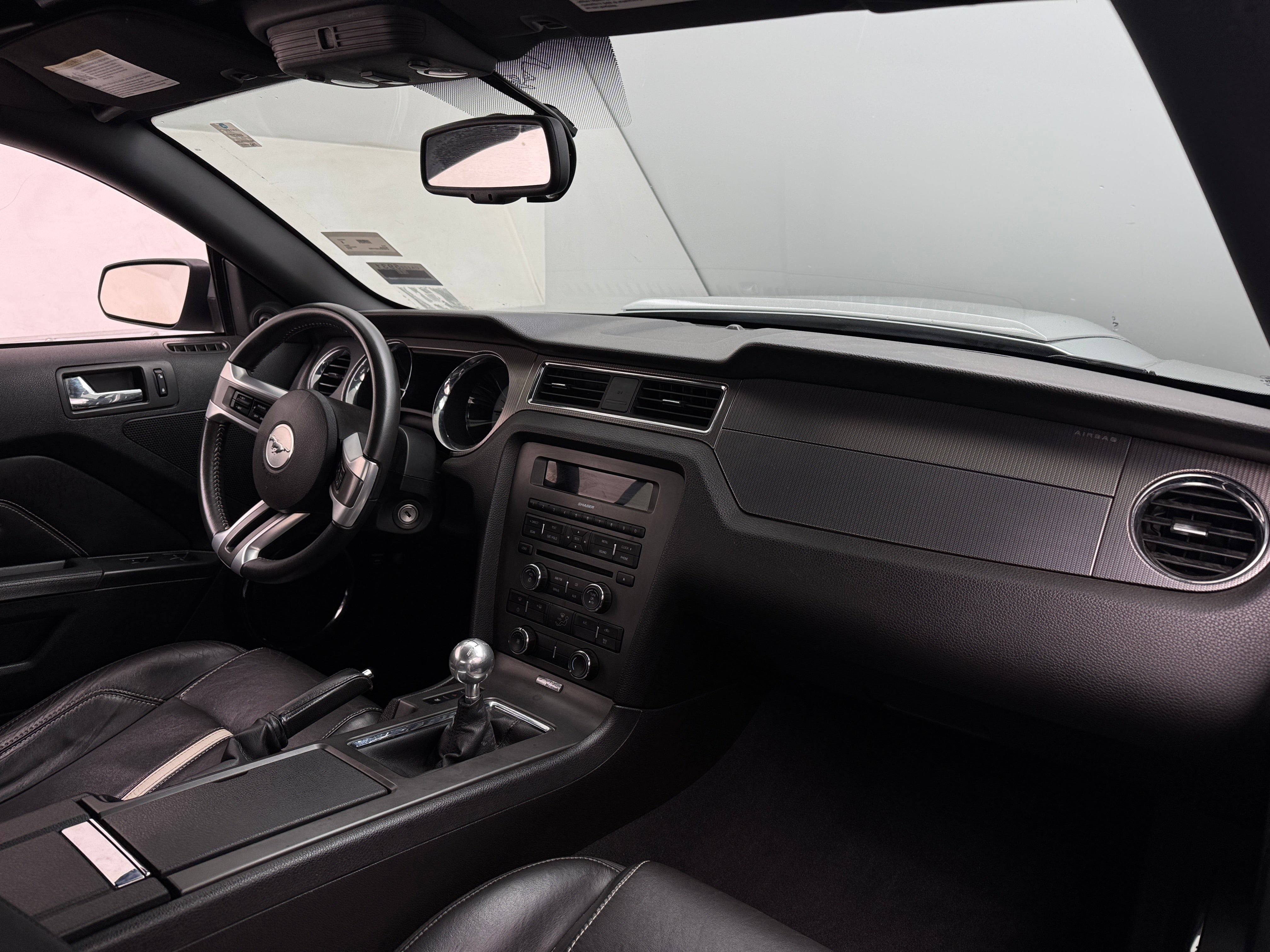 2010 Ford Mustang GT Premium 2