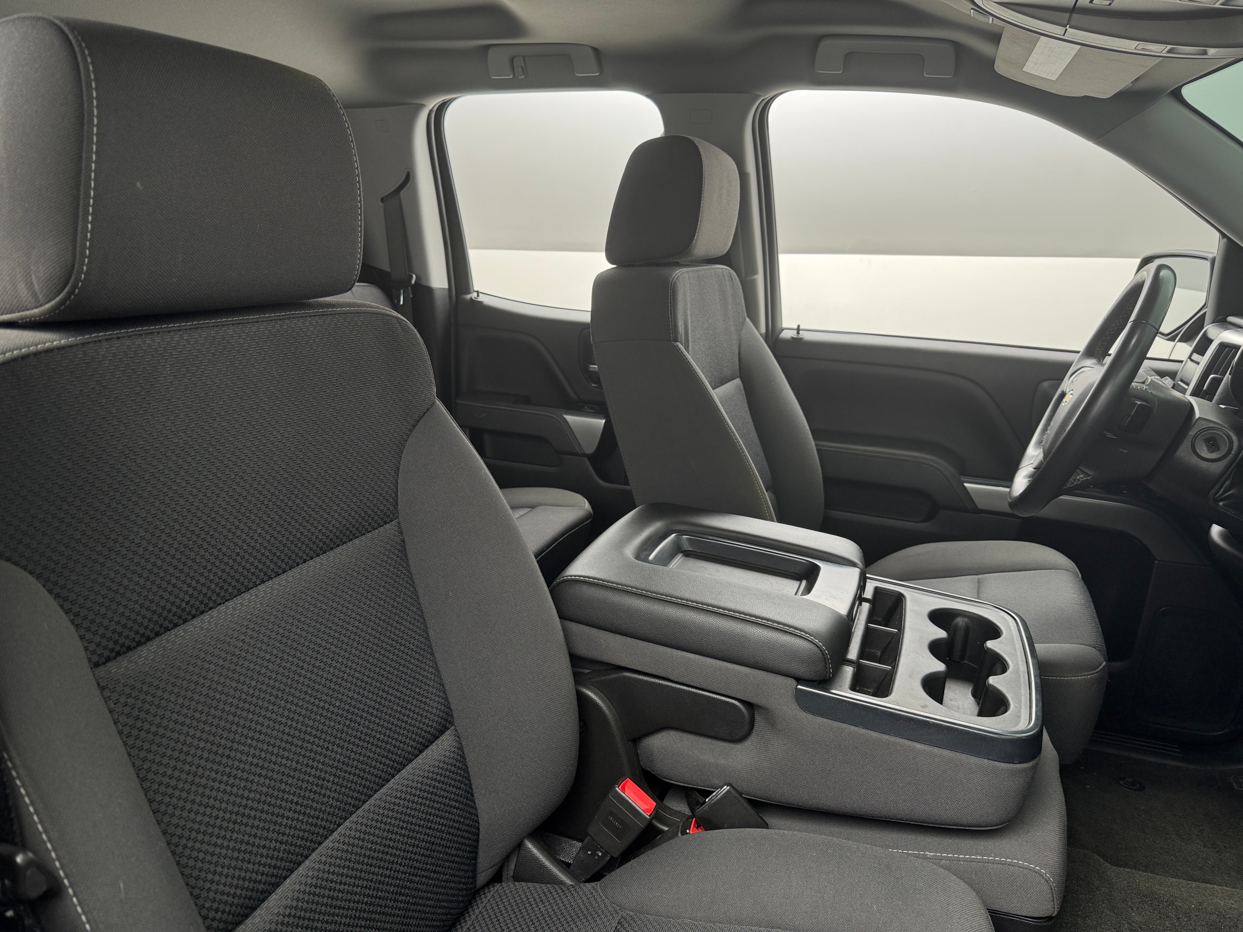 2018 Chevrolet Silverado 1500 LT 2