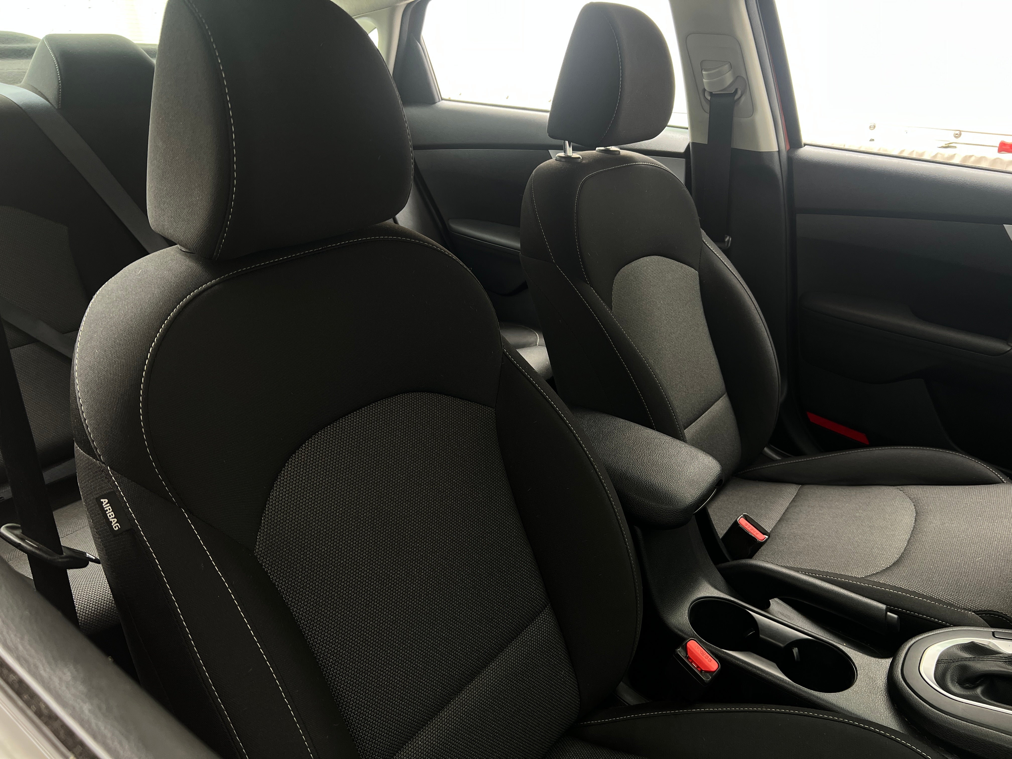 2023 Kia Forte LXS 2