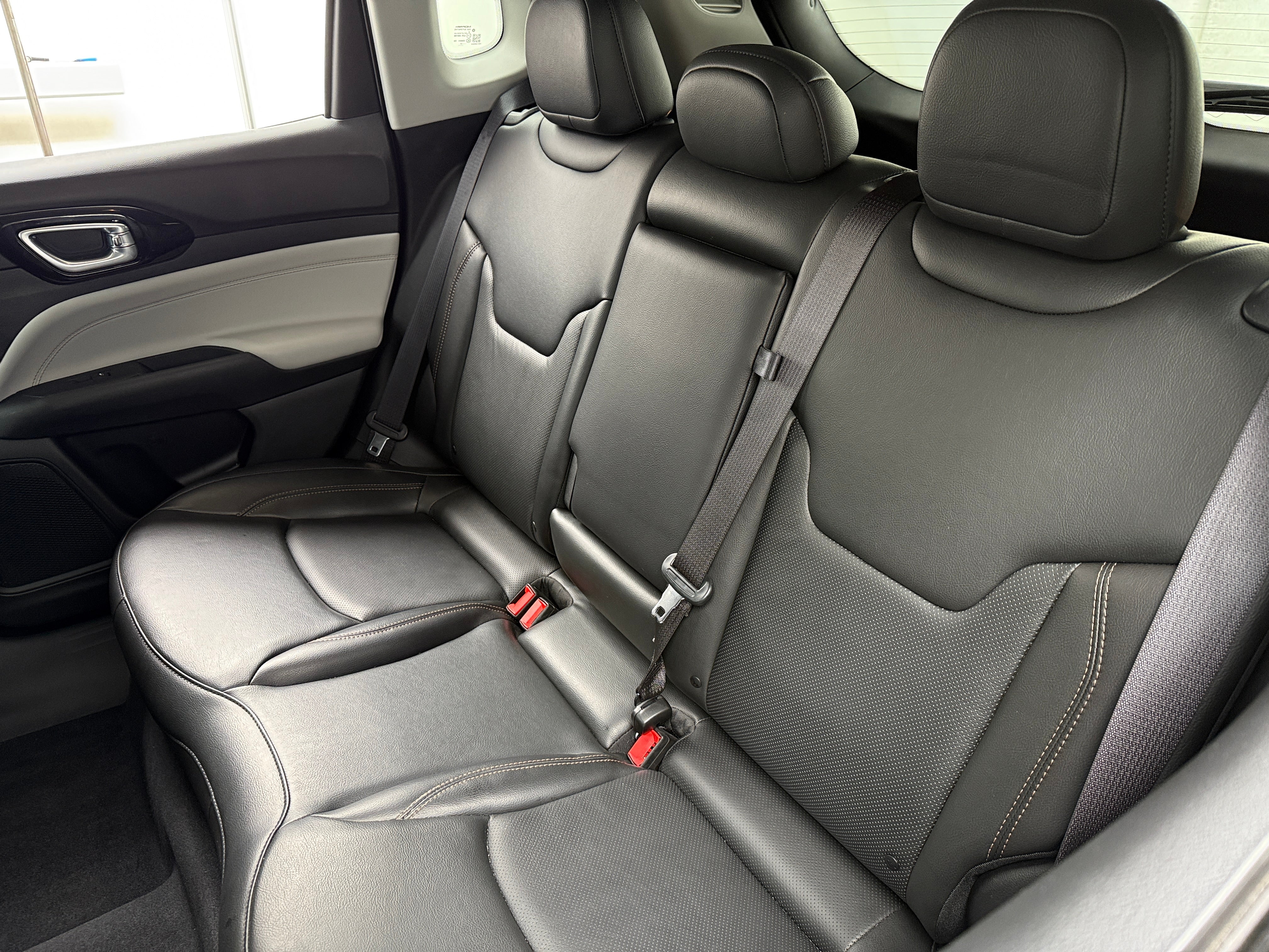 2022 Jeep Compass Limited 5