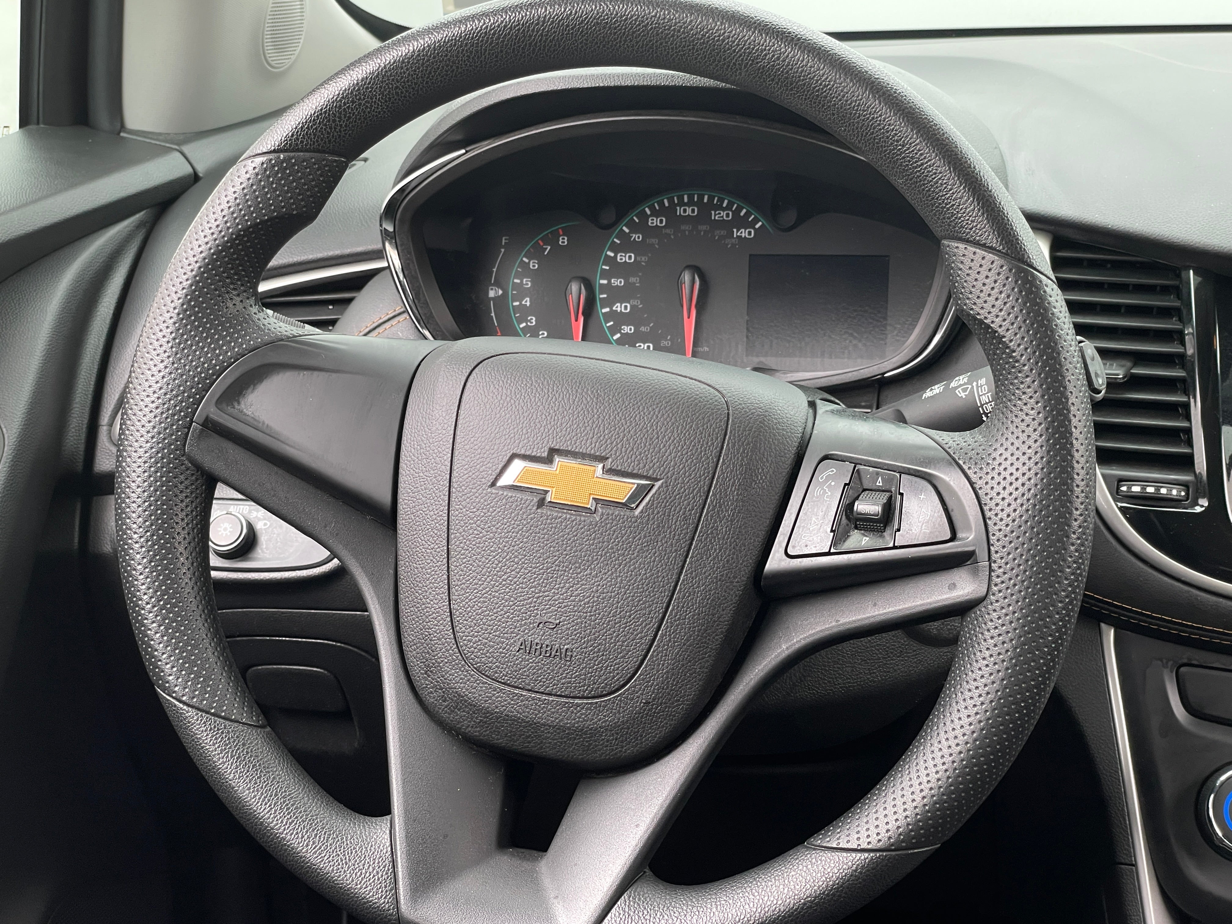 Thumbnail: 2018 Chevrolet Trax - 5