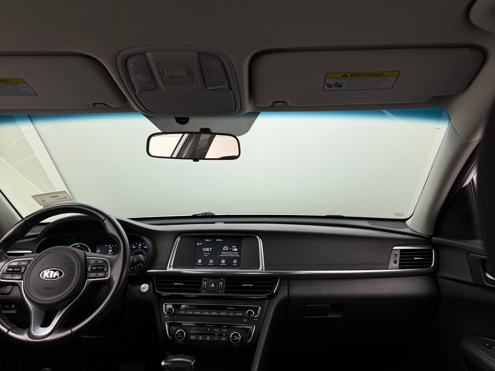 Thumbnail: 2017 Kia Optima - 3