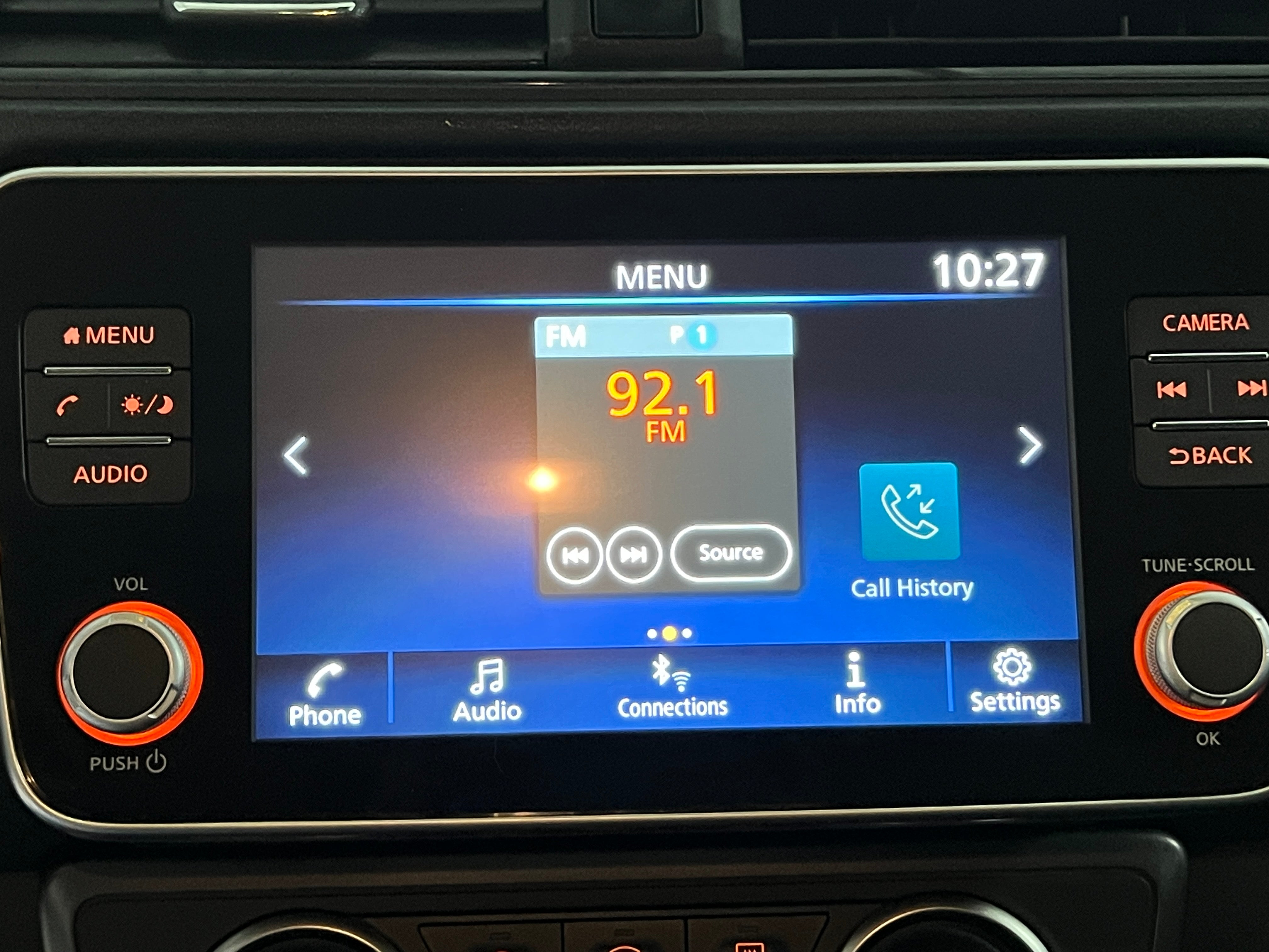 2022 Nissan Leaf S 4