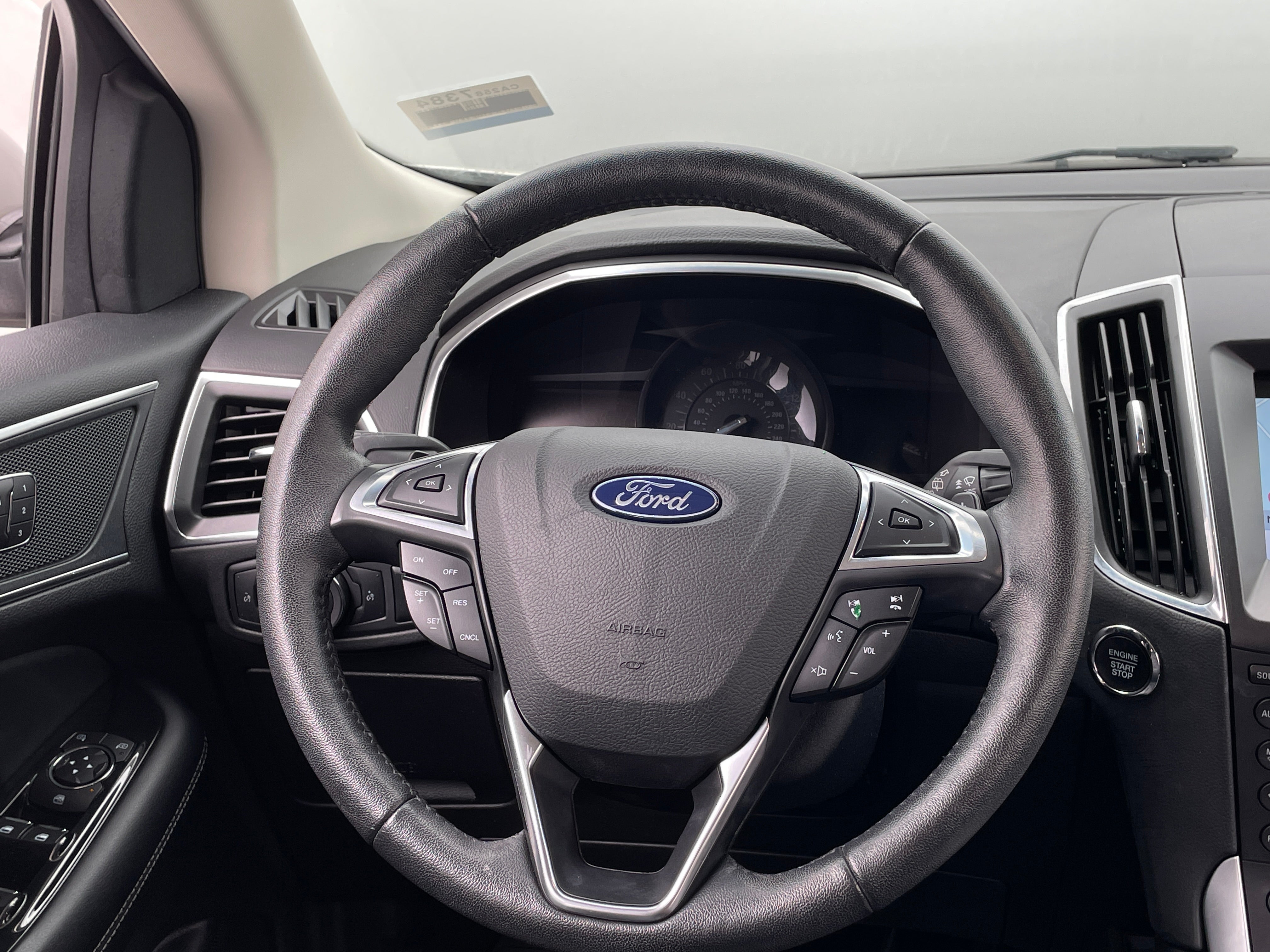 2018 Ford Edge Titanium 4